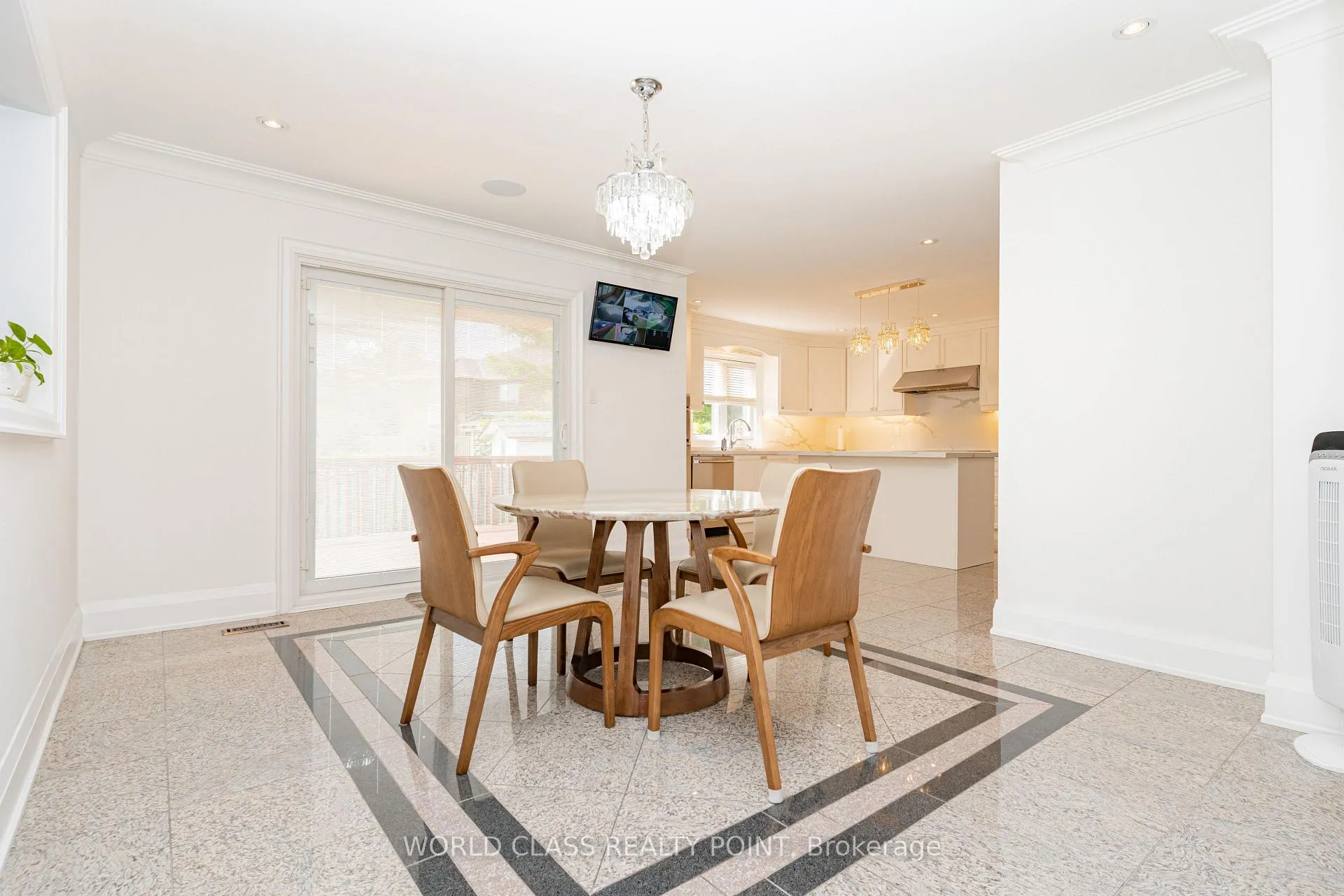 Photo 14 of 117 Highglen Avenue, Markham, Milliken Mills East — HOMEH