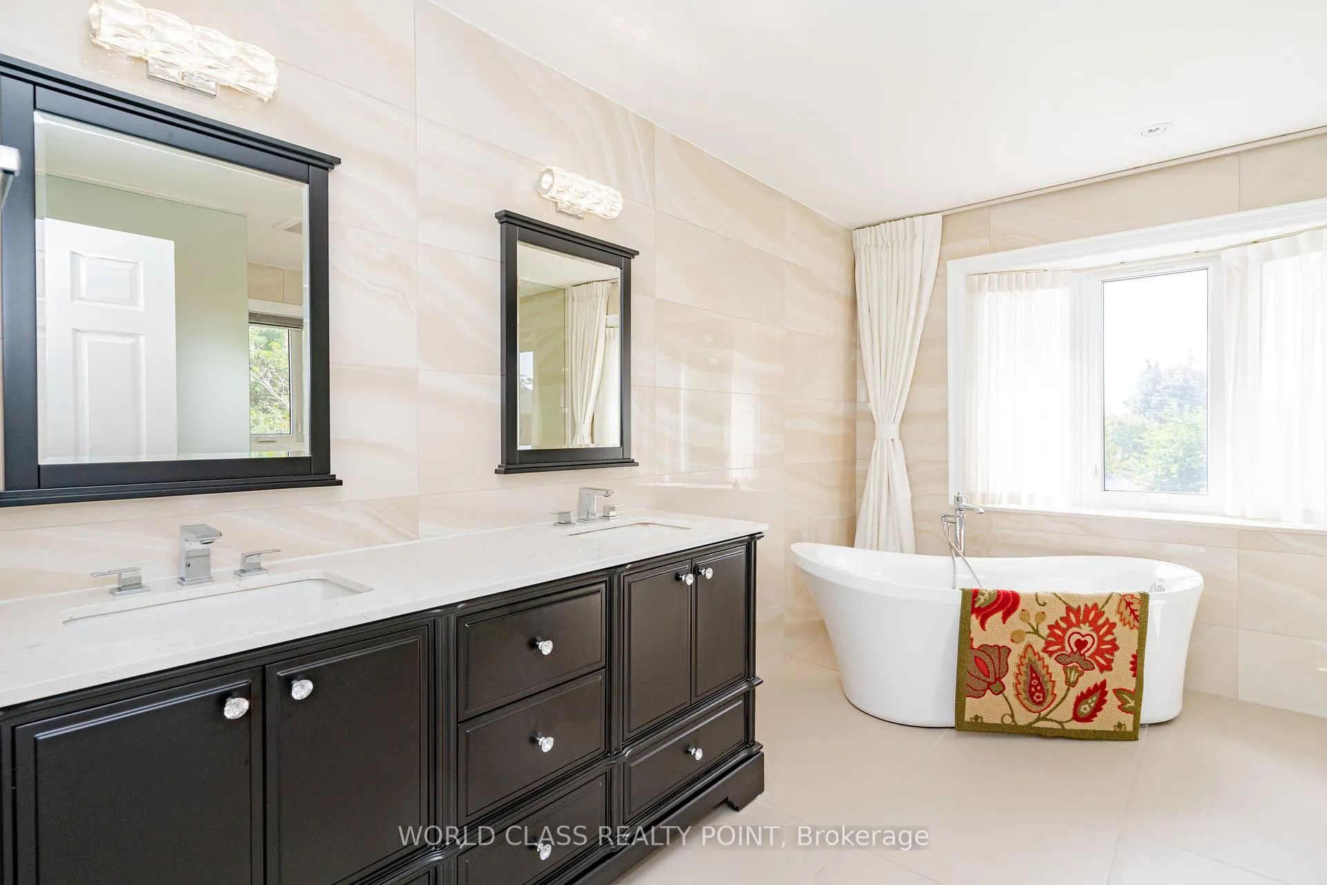 Photo 29 of 117 Highglen Avenue, Markham, Milliken Mills East — HOMEH