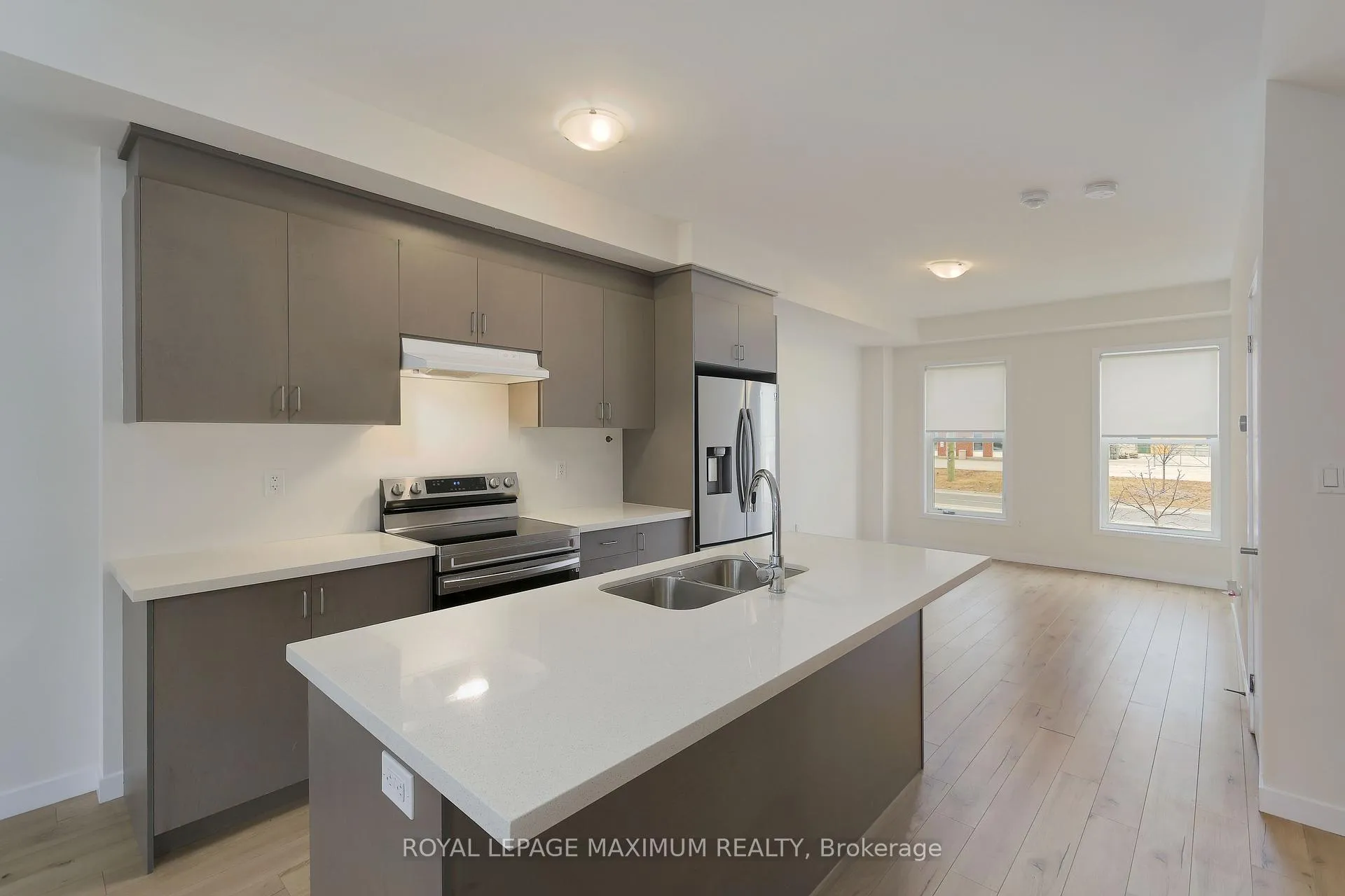 Photo 16 of 10290 Keele Street, Vaughan, Maple — HOMEH