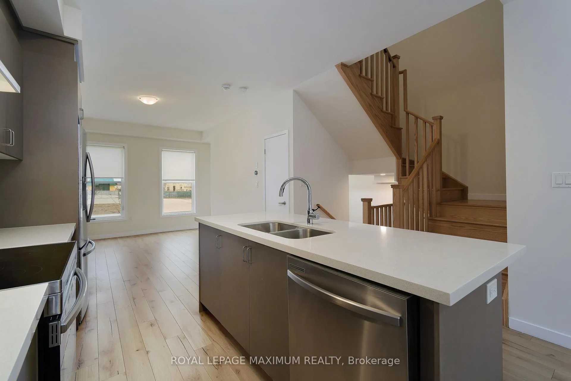 Photo 18 of 10290 Keele Street, Vaughan, Maple — HOMEH