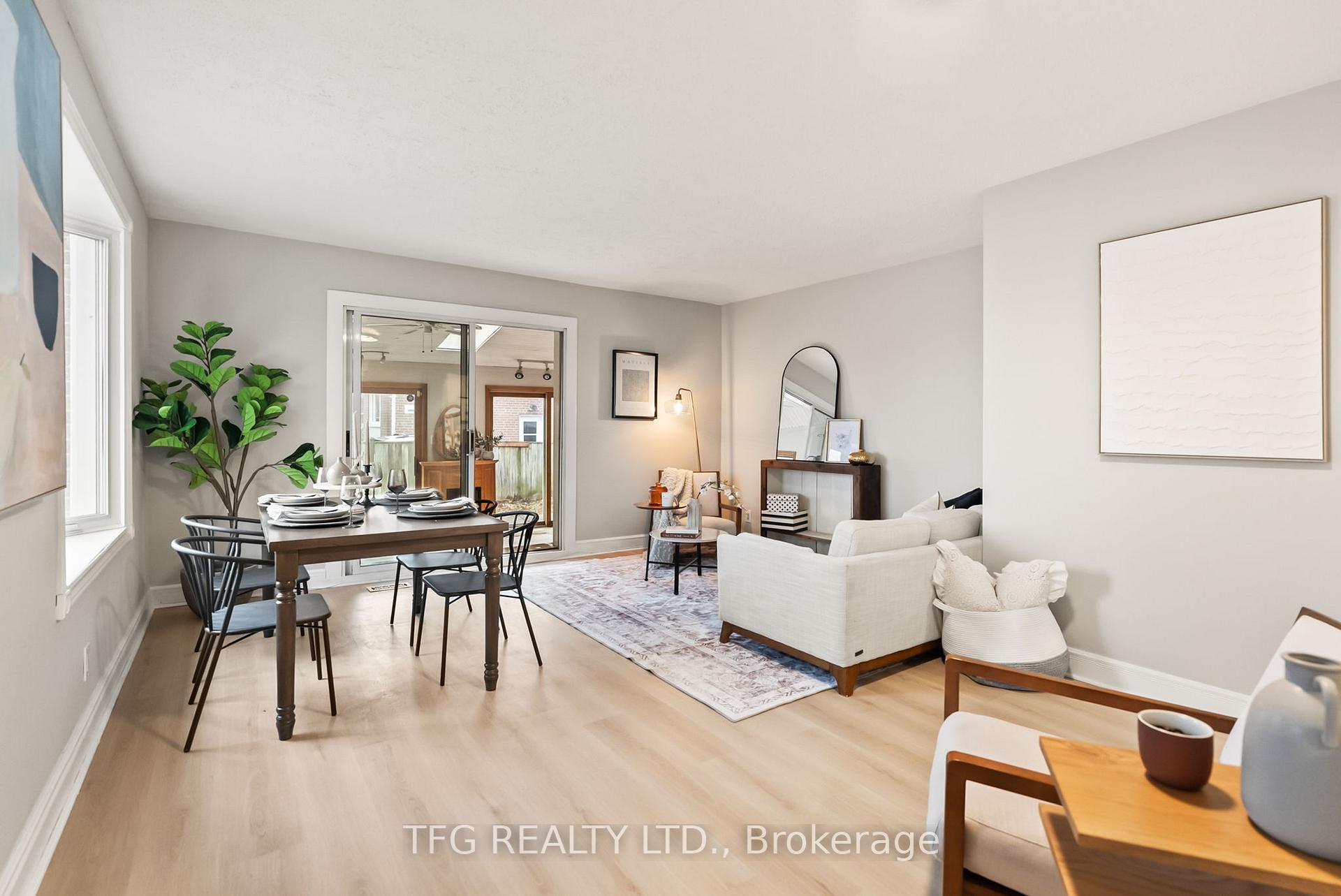 Photo 6 of 38 Tulloch Drive, Ajax, South East — HOMEH