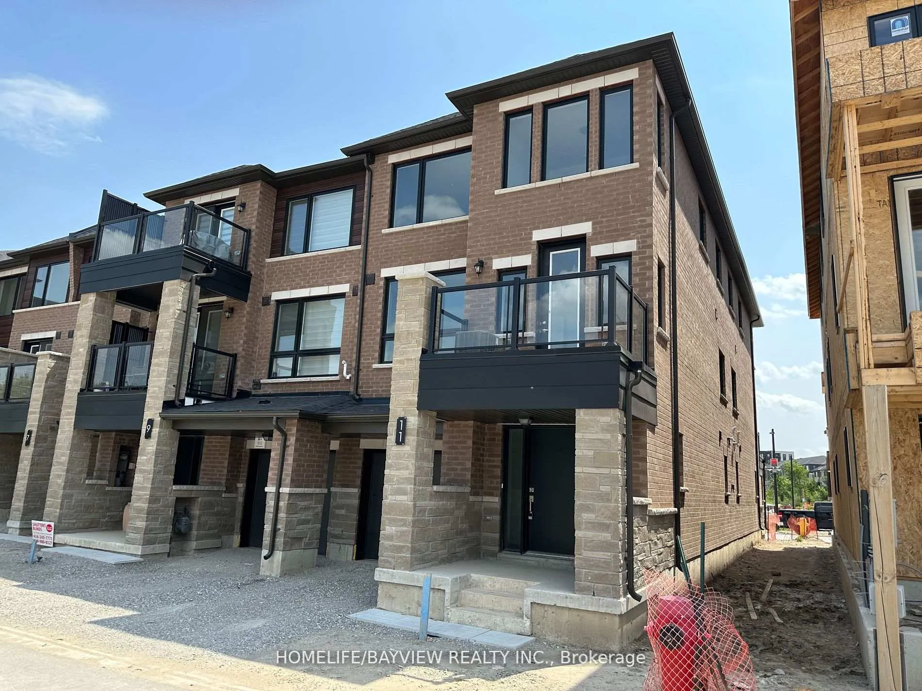 Photo 1 of 11 Red Maple Lane, Barrie, Innis-Shore — HOMEH