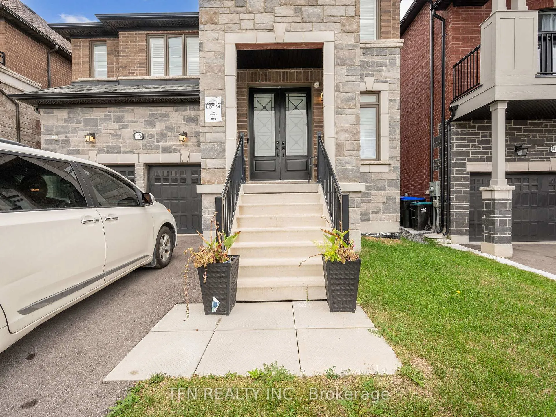 Photo 3 of 1406 Lawson Street, Innisfil, Alcona — HOMEH
