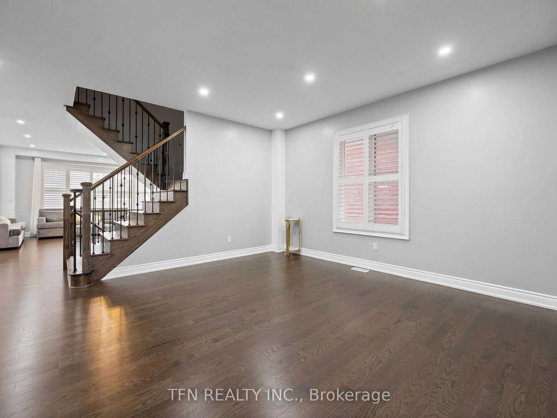 Photo 7 of 1406 Lawson Street, Innisfil, Alcona — HOMEH