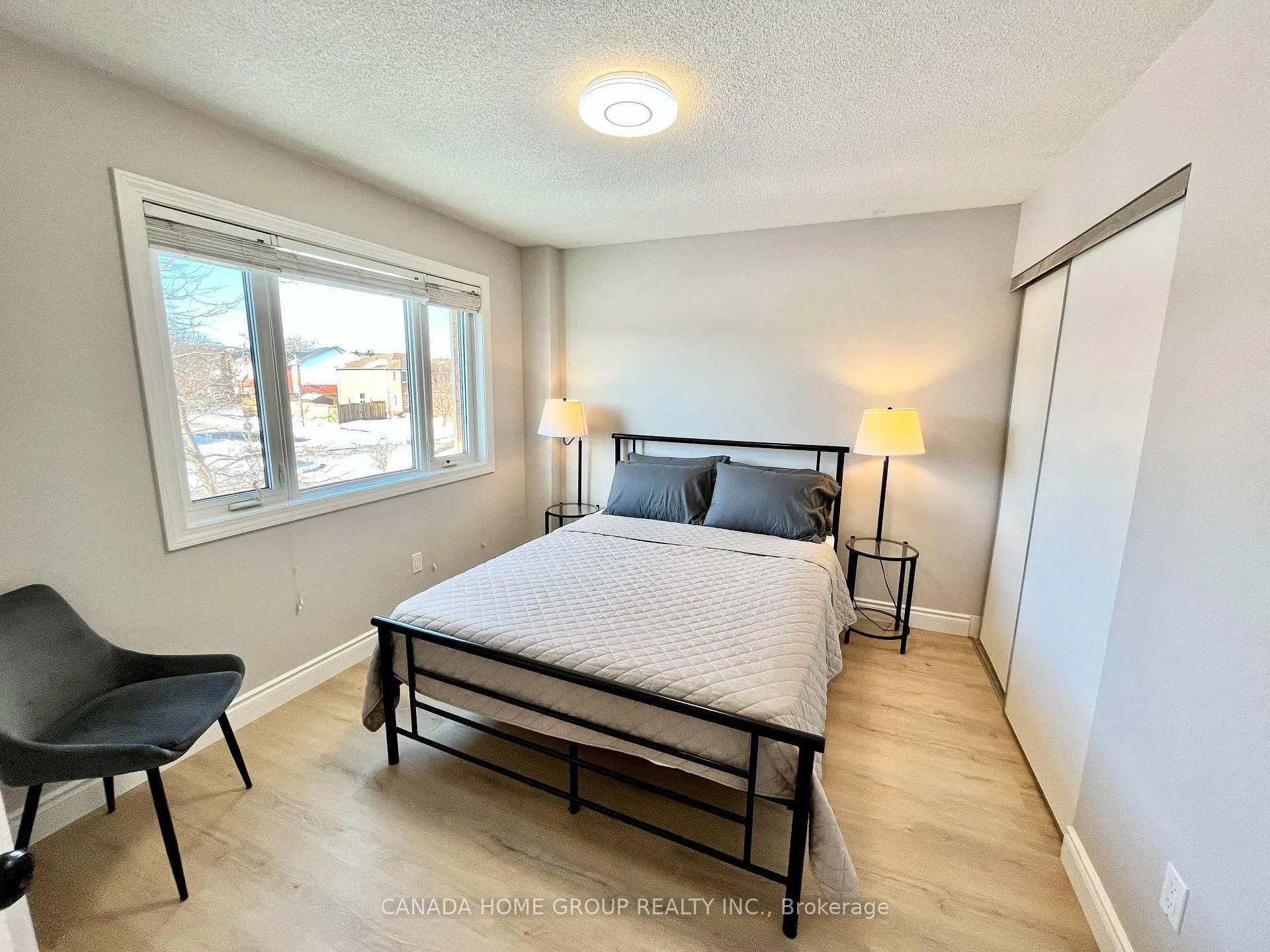 Photo 7 of 11 Bonnycastle Drive, Clarington, Bowmanville — HOMEH