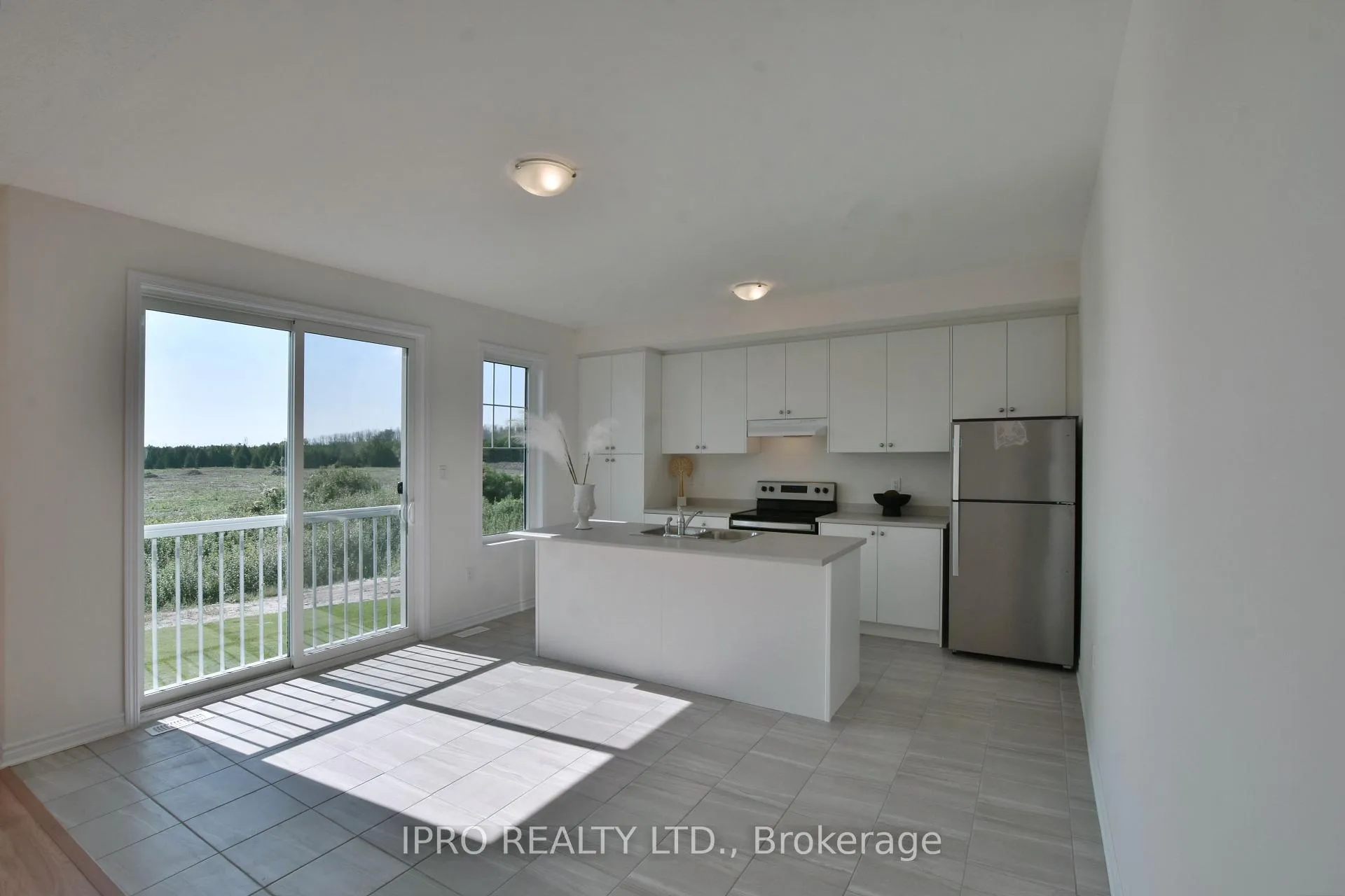Photo 18 of 12 Shapira Avenue, Wasaga Beach — HOMEH