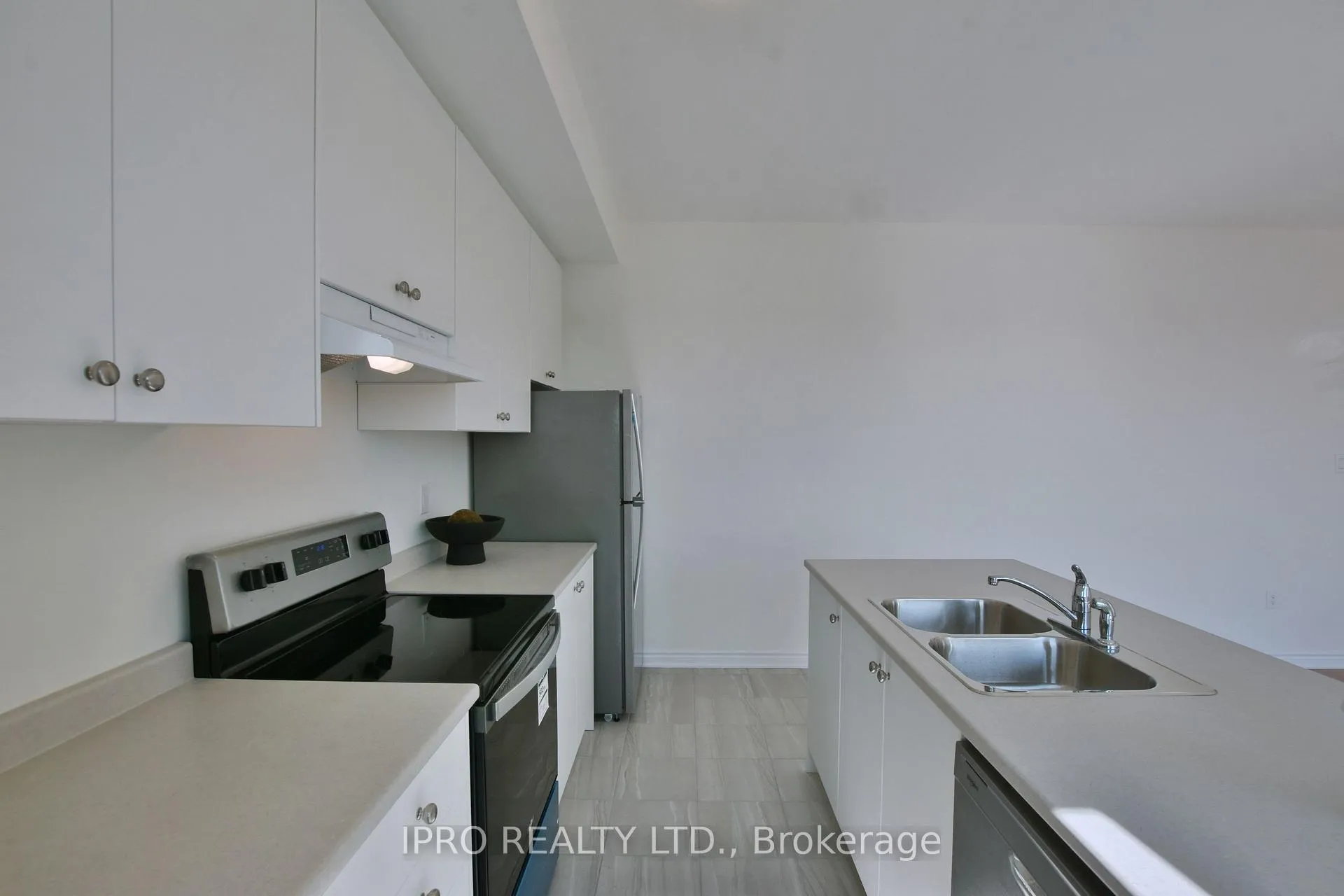 Photo 21 of 12 Shapira Avenue, Wasaga Beach — HOMEH