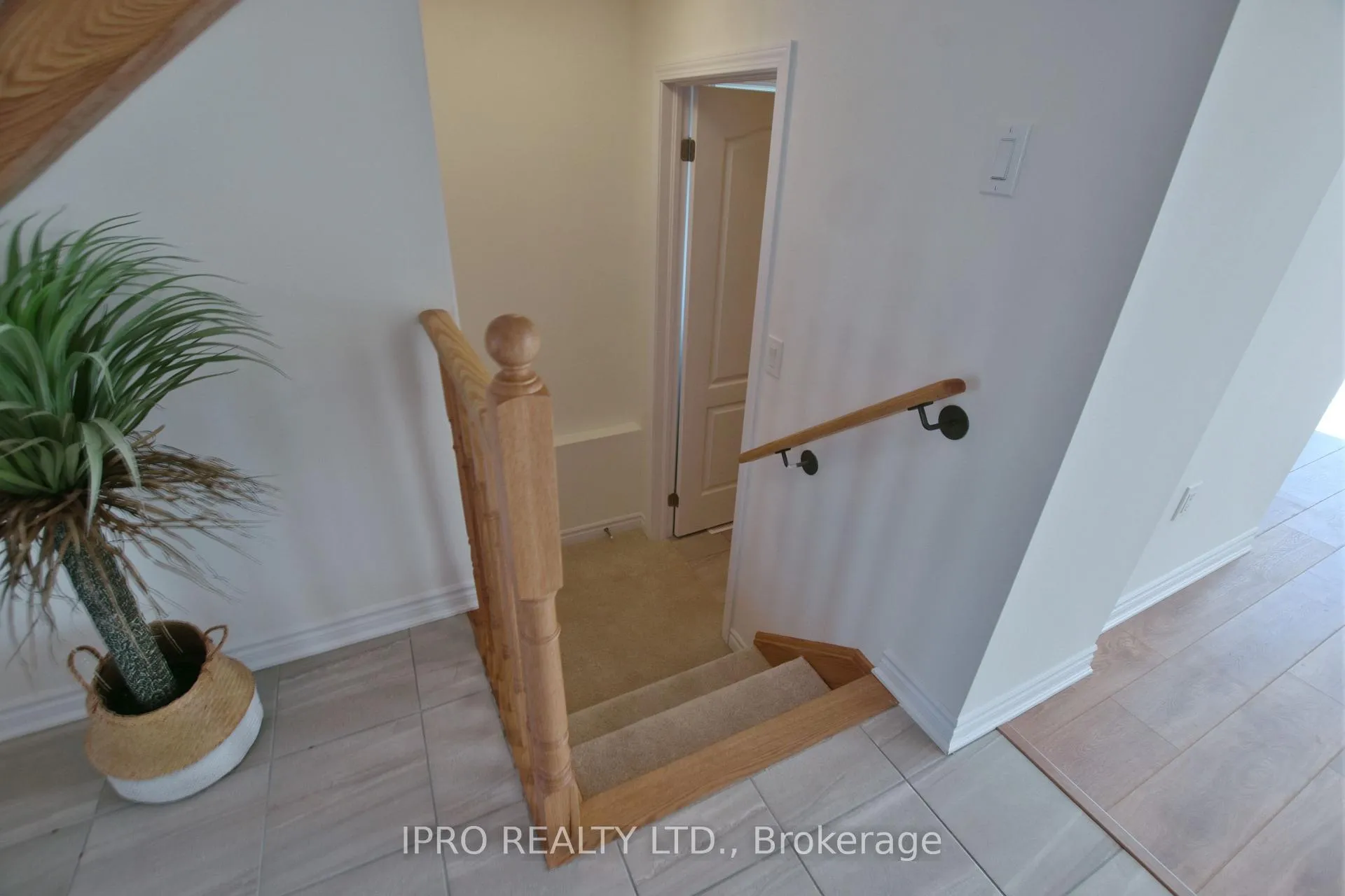 Photo 22 of 12 Shapira Avenue, Wasaga Beach — HOMEH