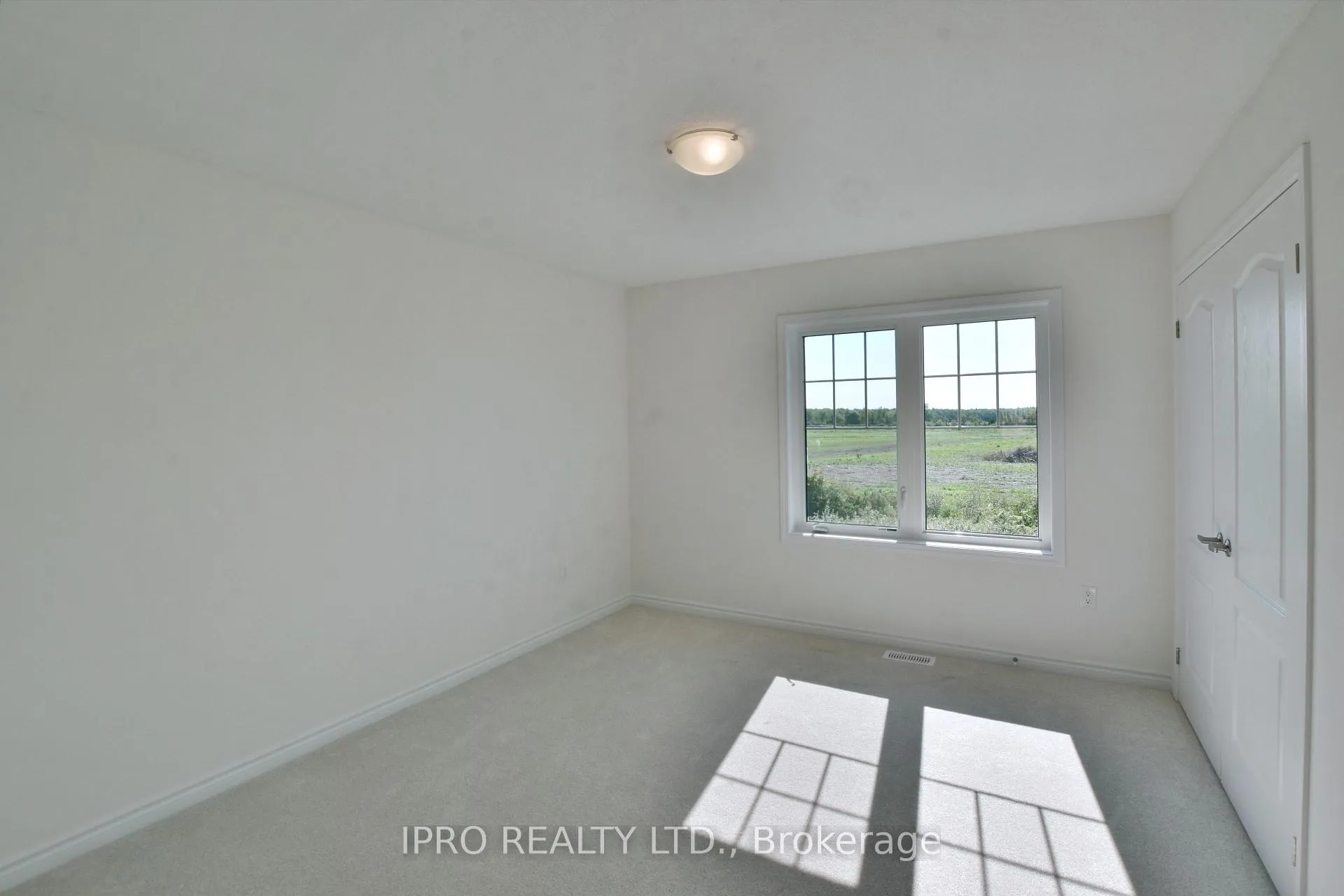 Photo 31 of 12 Shapira Avenue, Wasaga Beach — HOMEH