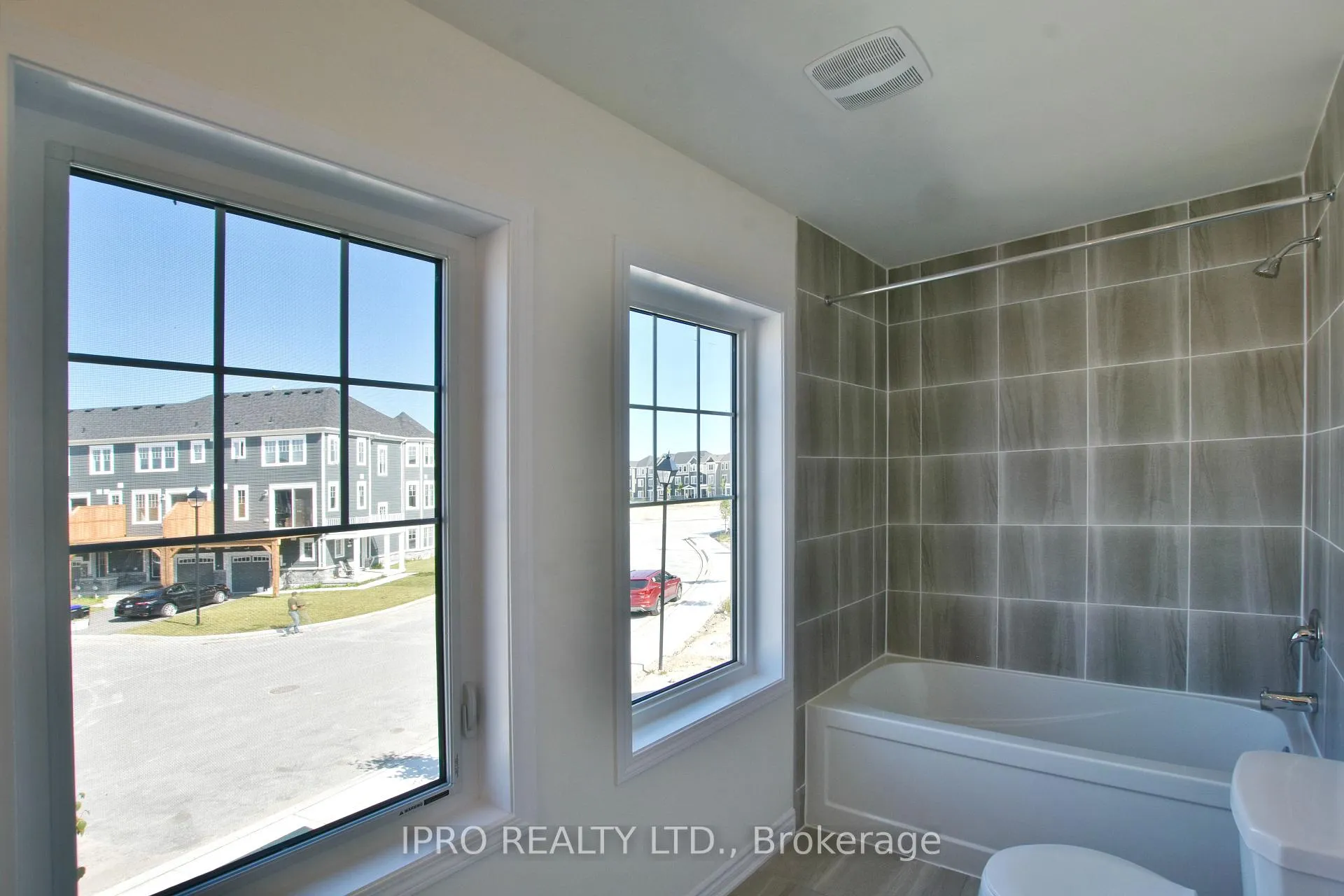 Photo 35 of 12 Shapira Avenue, Wasaga Beach — HOMEH