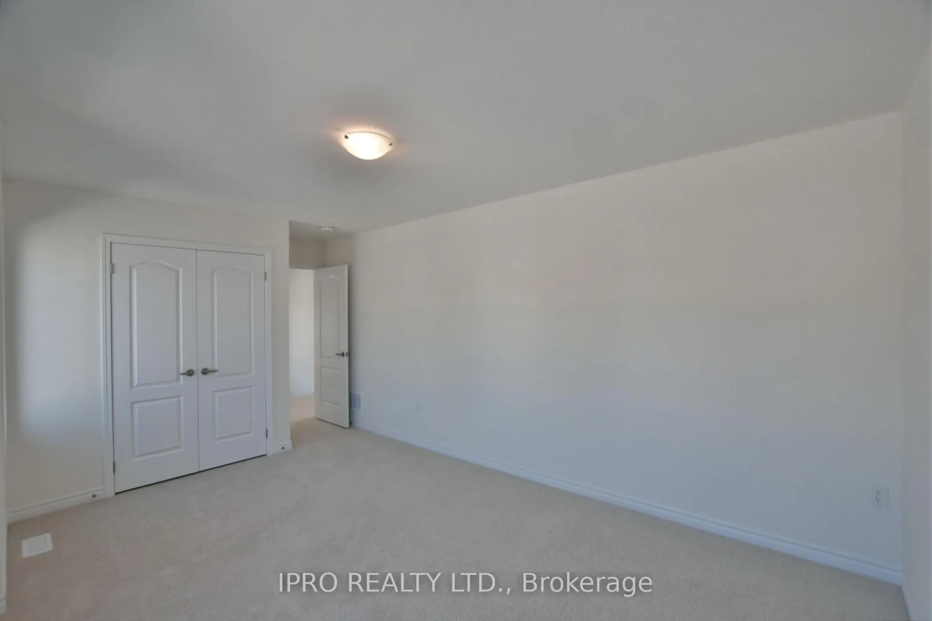 Photo 38 of 12 Shapira Avenue, Wasaga Beach — HOMEH