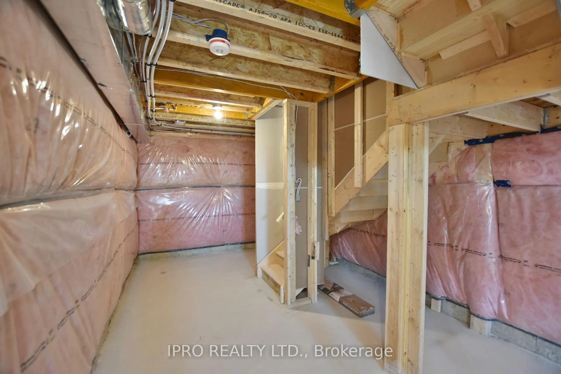 Photo 41 of 12 Shapira Avenue, Wasaga Beach — HOMEH