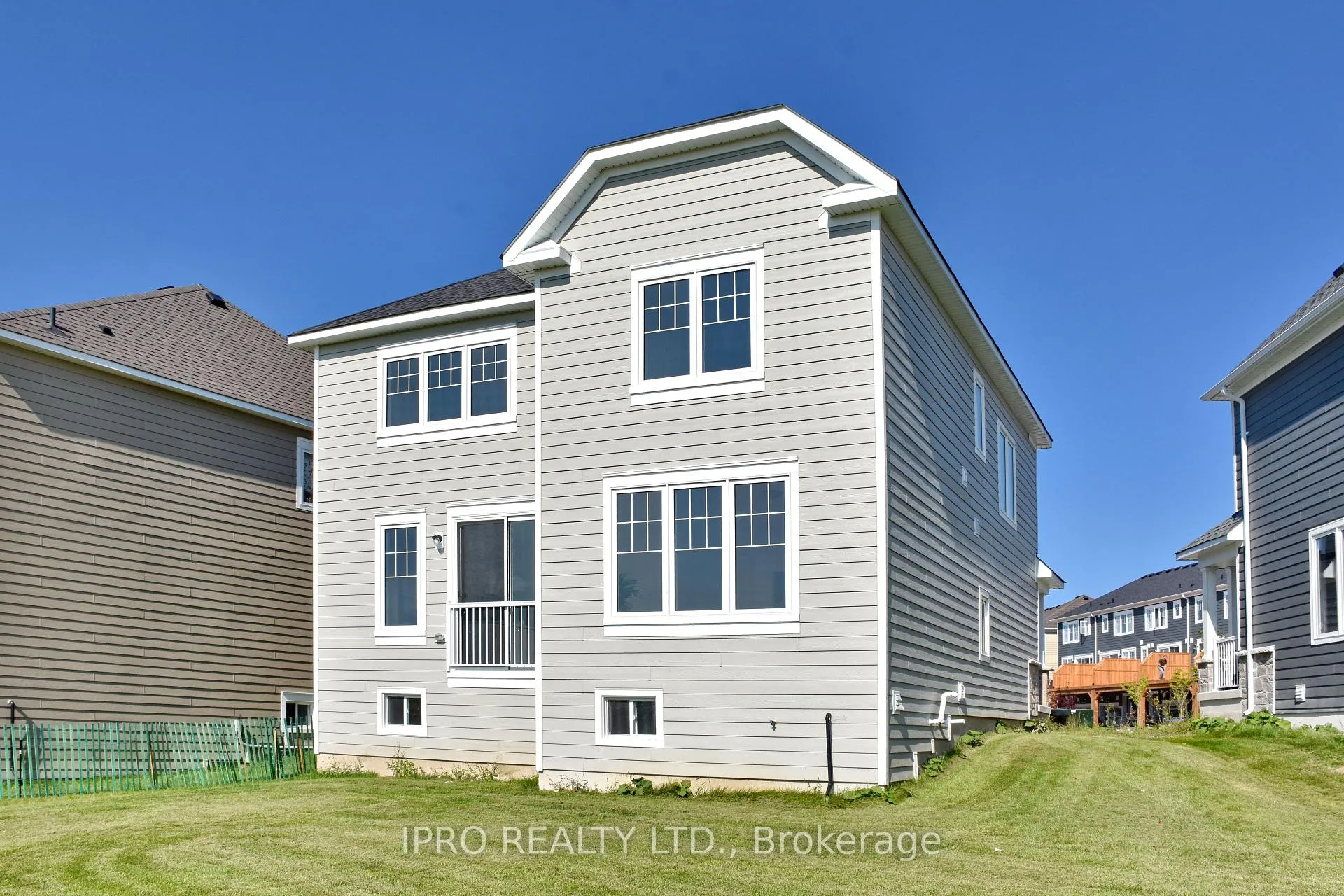 Photo 44 of 12 Shapira Avenue, Wasaga Beach — HOMEH