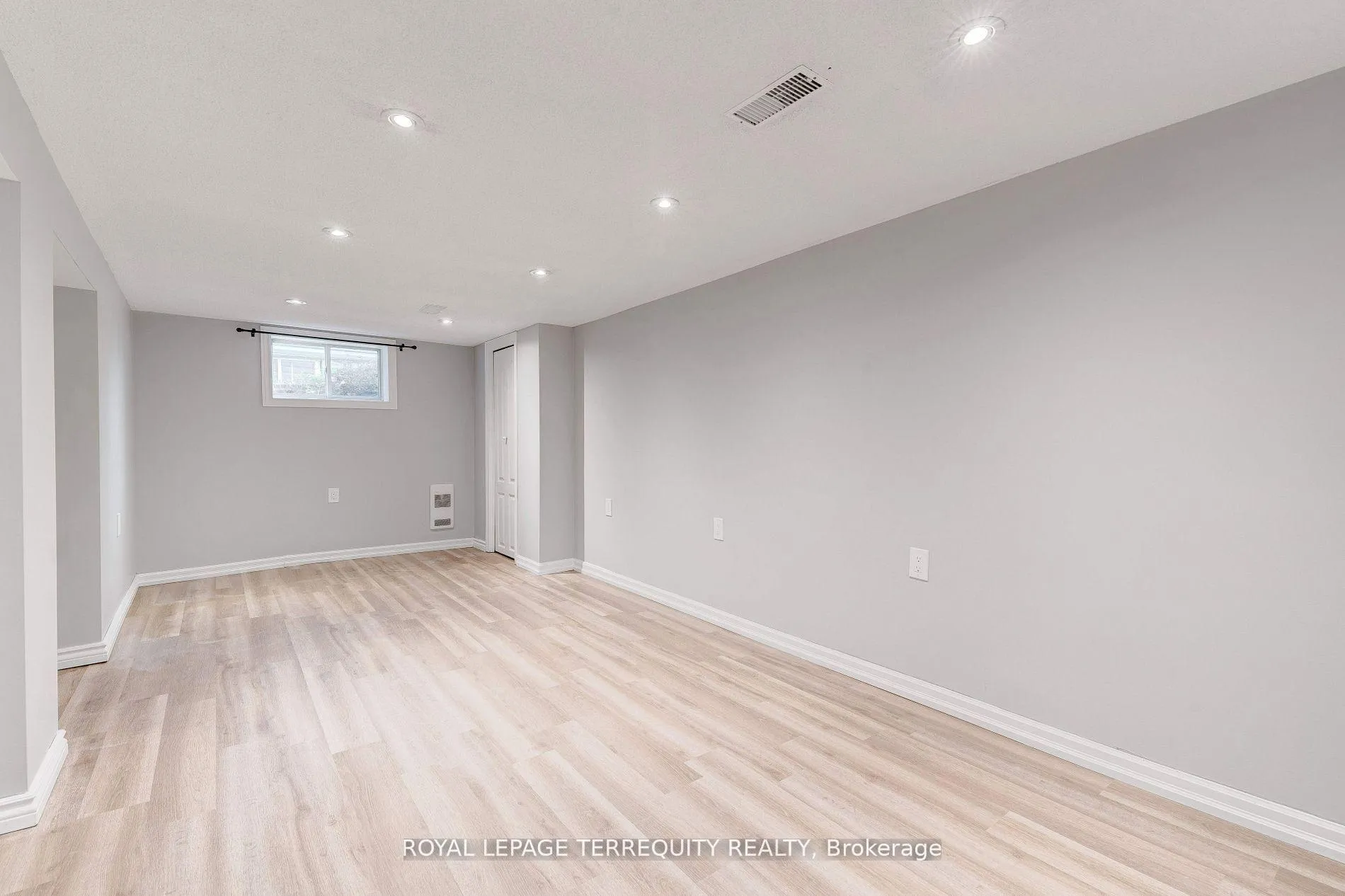 Photo 17 of 739 Upper Gage Avenue, Hamilton, Macassa — HOMEH