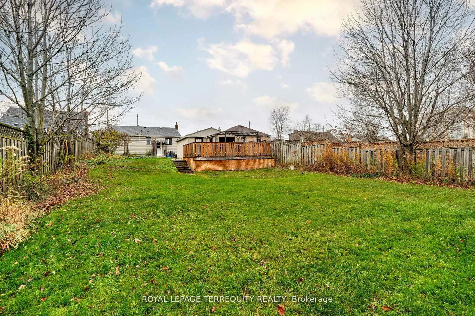 Photo 33 of 739 Upper Gage Avenue, Hamilton, Macassa — HOMEH