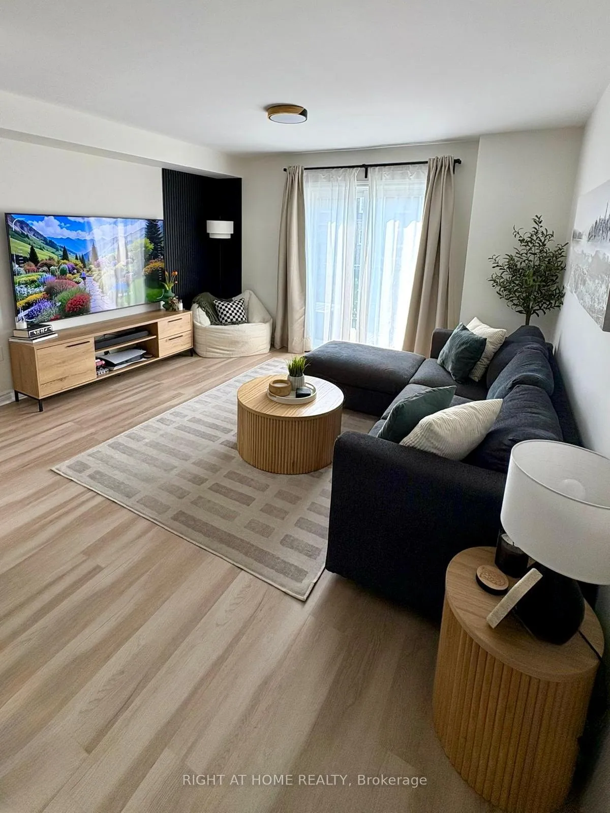 Photo 9 of 15 Andean Lane, Barrie, Holly — HOMEH