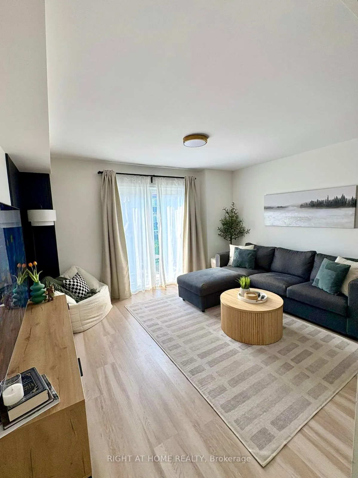 Photo 10 of 15 Andean Lane, Barrie, Holly — HOMEH