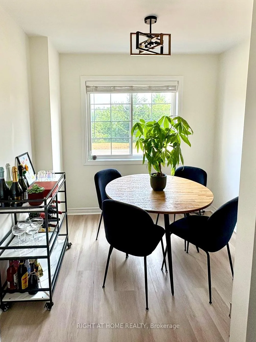 Photo 13 of 15 Andean Lane, Barrie, Holly — HOMEH