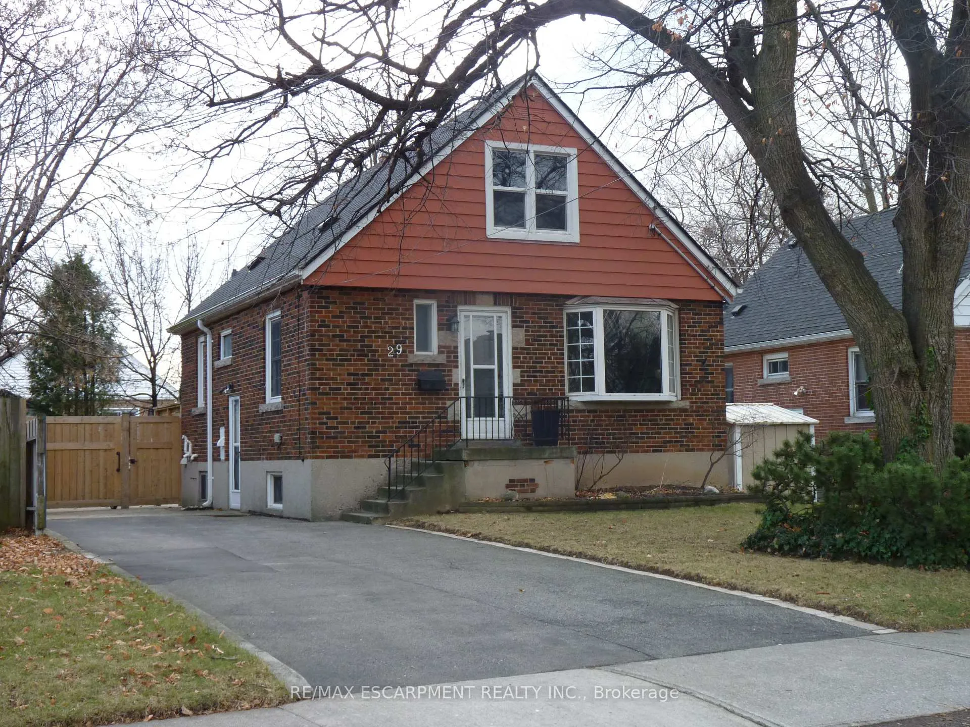 Front of Unit Lower, 29 East 41st Street