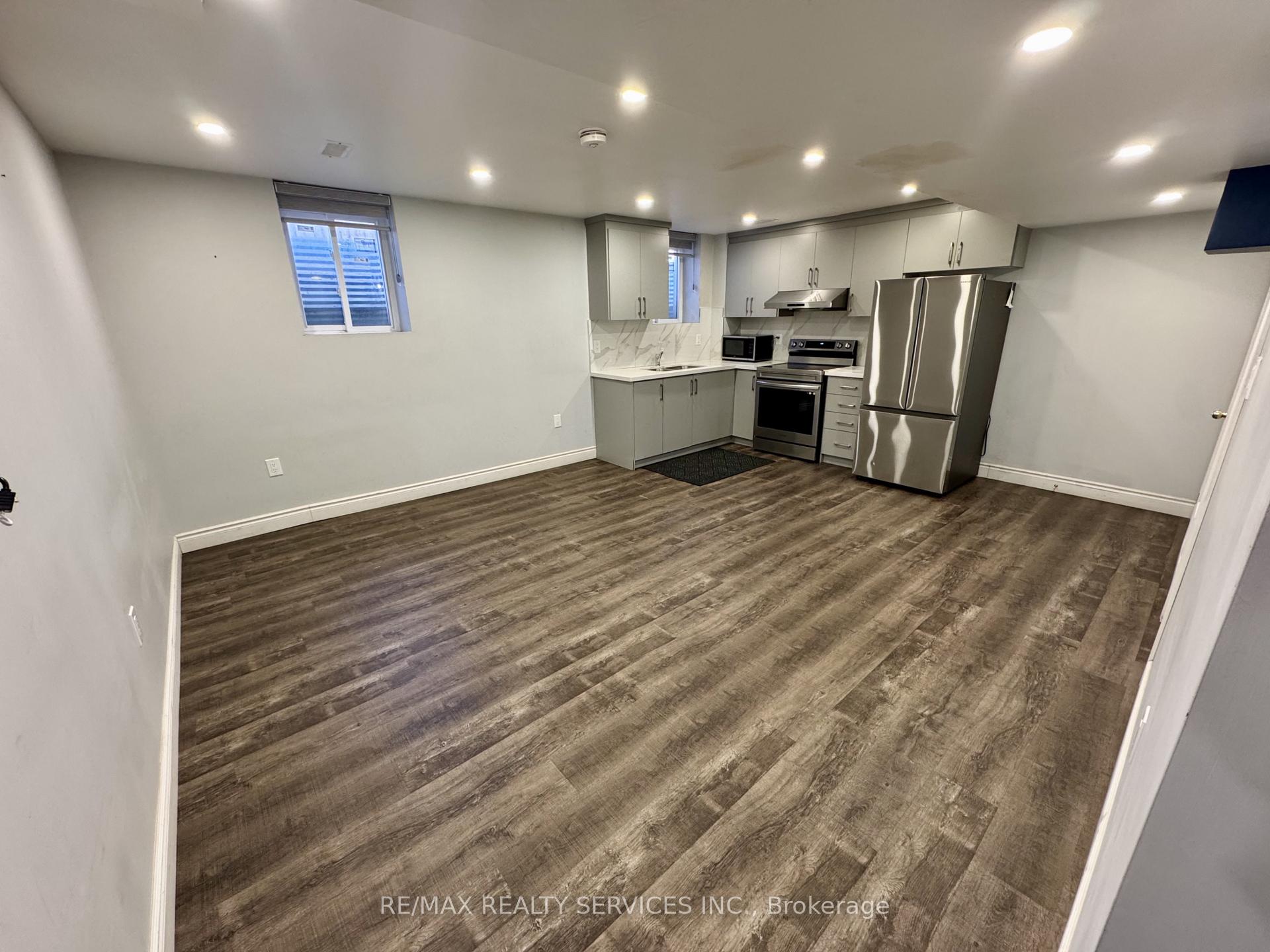Photo 1 of 34 Elverton Crescent, Brampton, Northwest Brampton — HOMEH