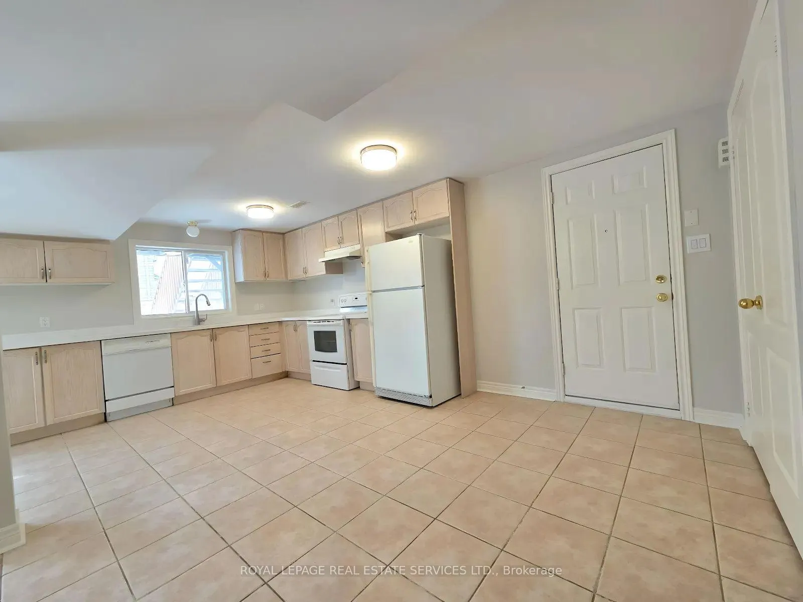 Photo 6 of Unit Lower, 68 Silver Oaks Boulevard, Vaughan, Sonoma Heights — HOMEH