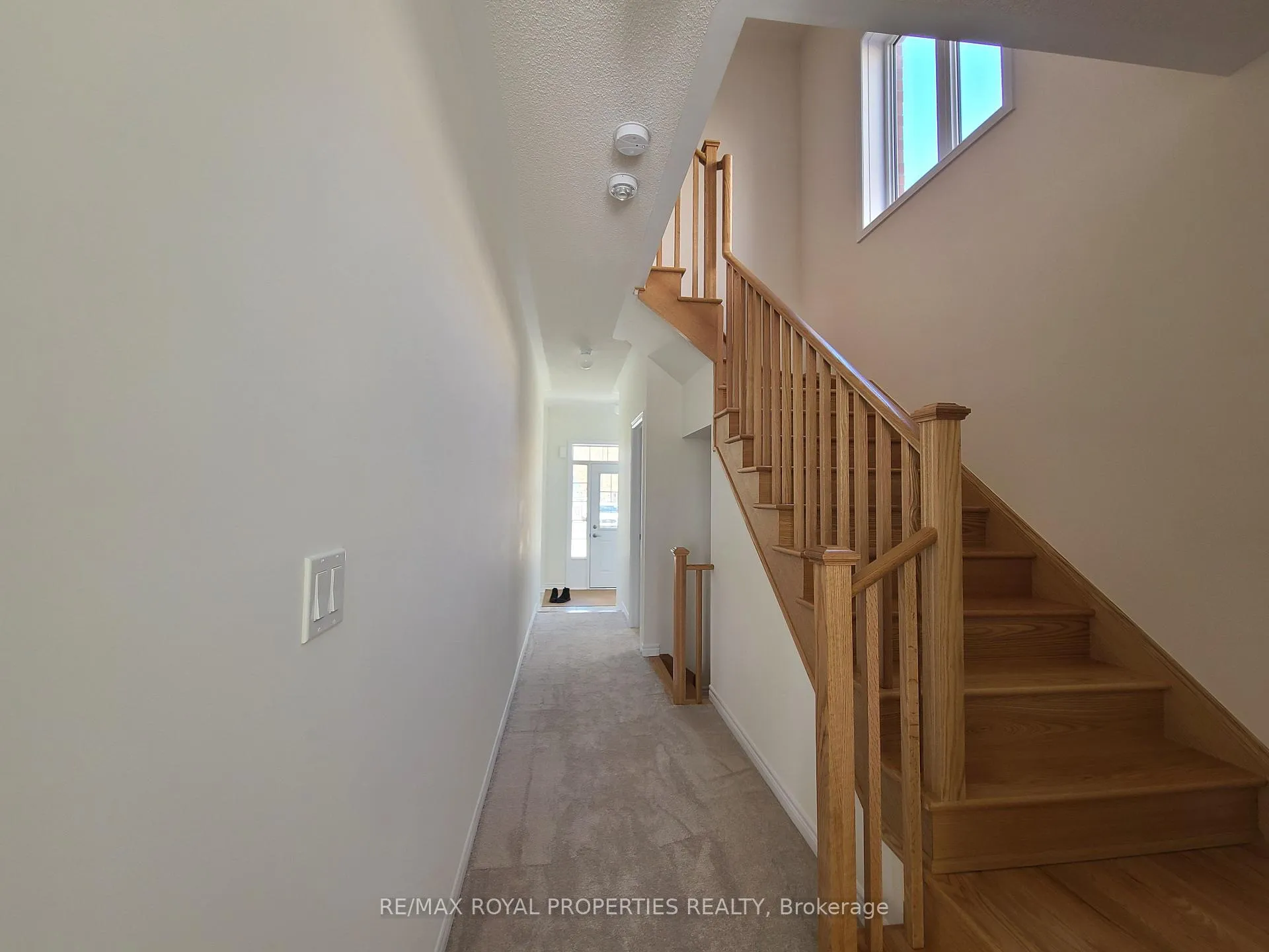 Photo 8 of 967 Elizabeth Mackenzie Drive, Pickering, Rural Pickering — HOMEH
