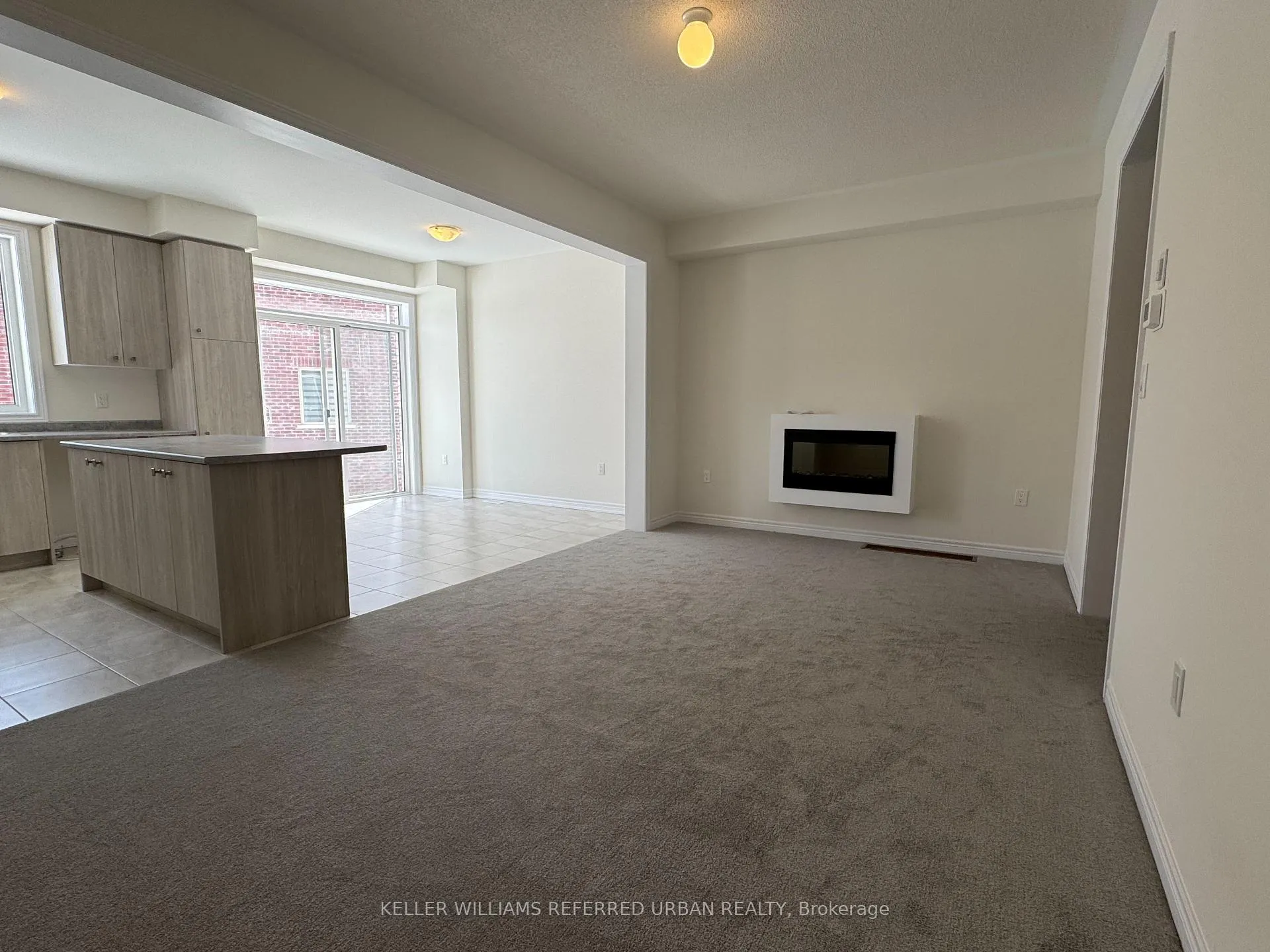 Photo 3 of 973 Elizabeth Mackenzie Drive, Pickering, Rural Pickering — HOMEH