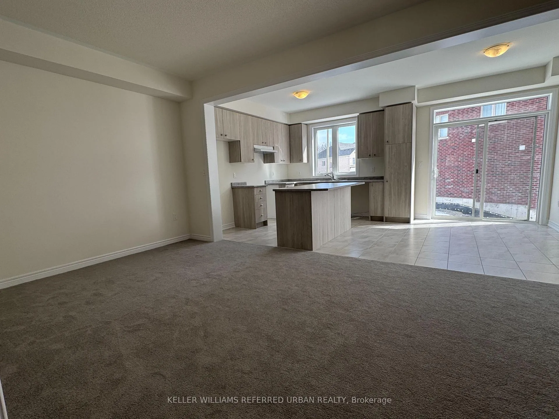 Photo 4 of 973 Elizabeth Mackenzie Drive, Pickering, Rural Pickering — HOMEH