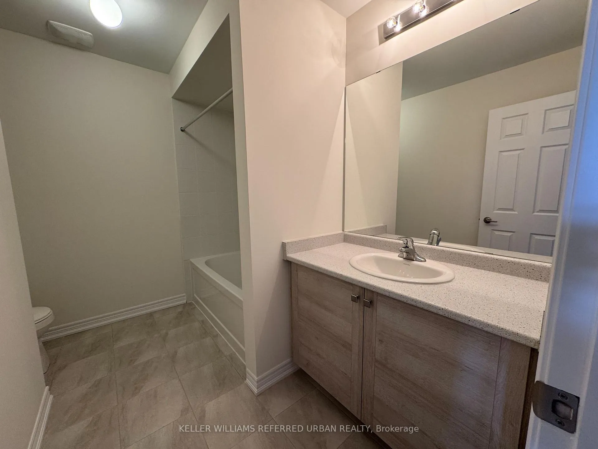 Photo 18 of 973 Elizabeth Mackenzie Drive, Pickering, Rural Pickering — HOMEH