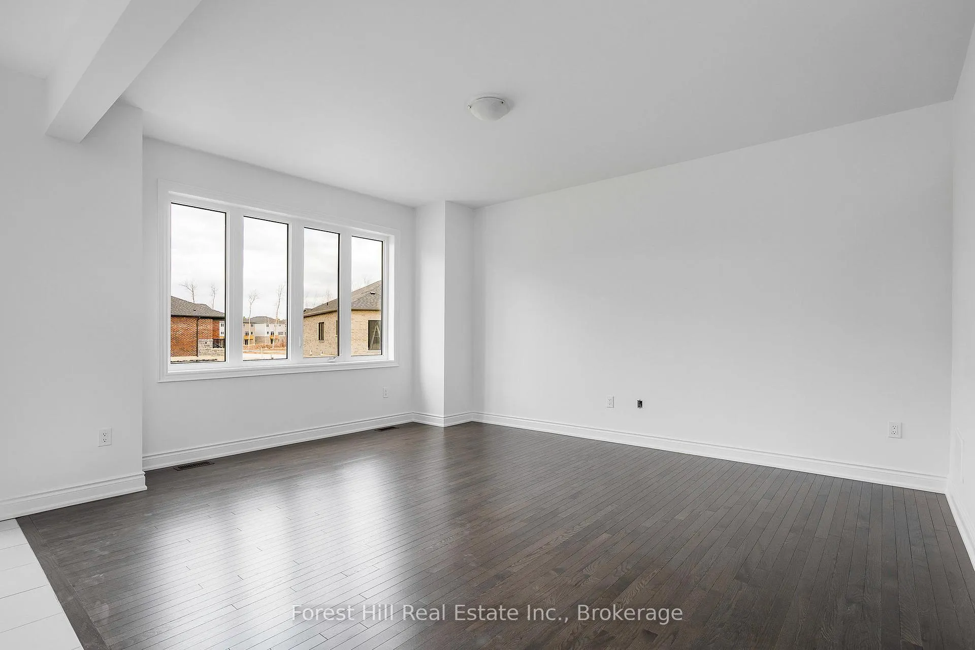 Photo 10 of 67 Amber Drive, Wasaga Beach — HOMEH