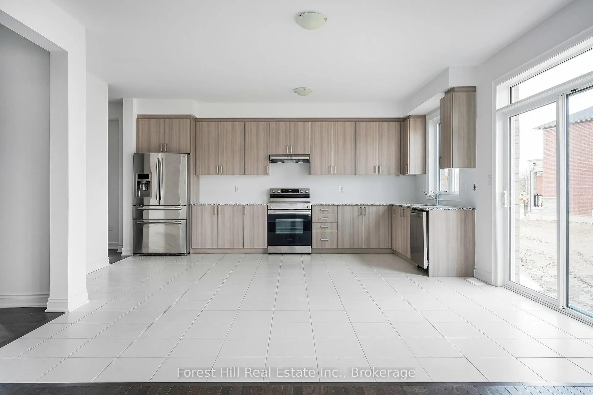 Photo 16 of 67 Amber Drive, Wasaga Beach — HOMEH