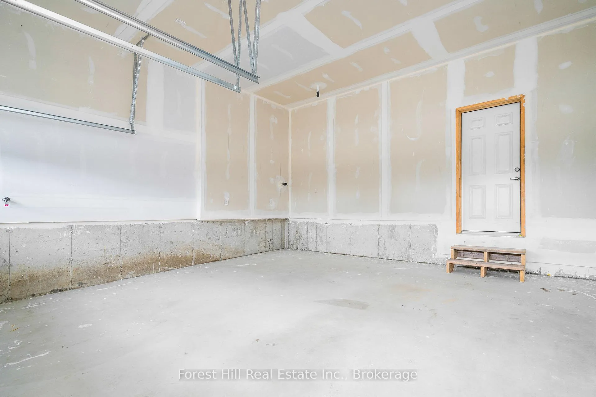 Photo 43 of 67 Amber Drive, Wasaga Beach — HOMEH