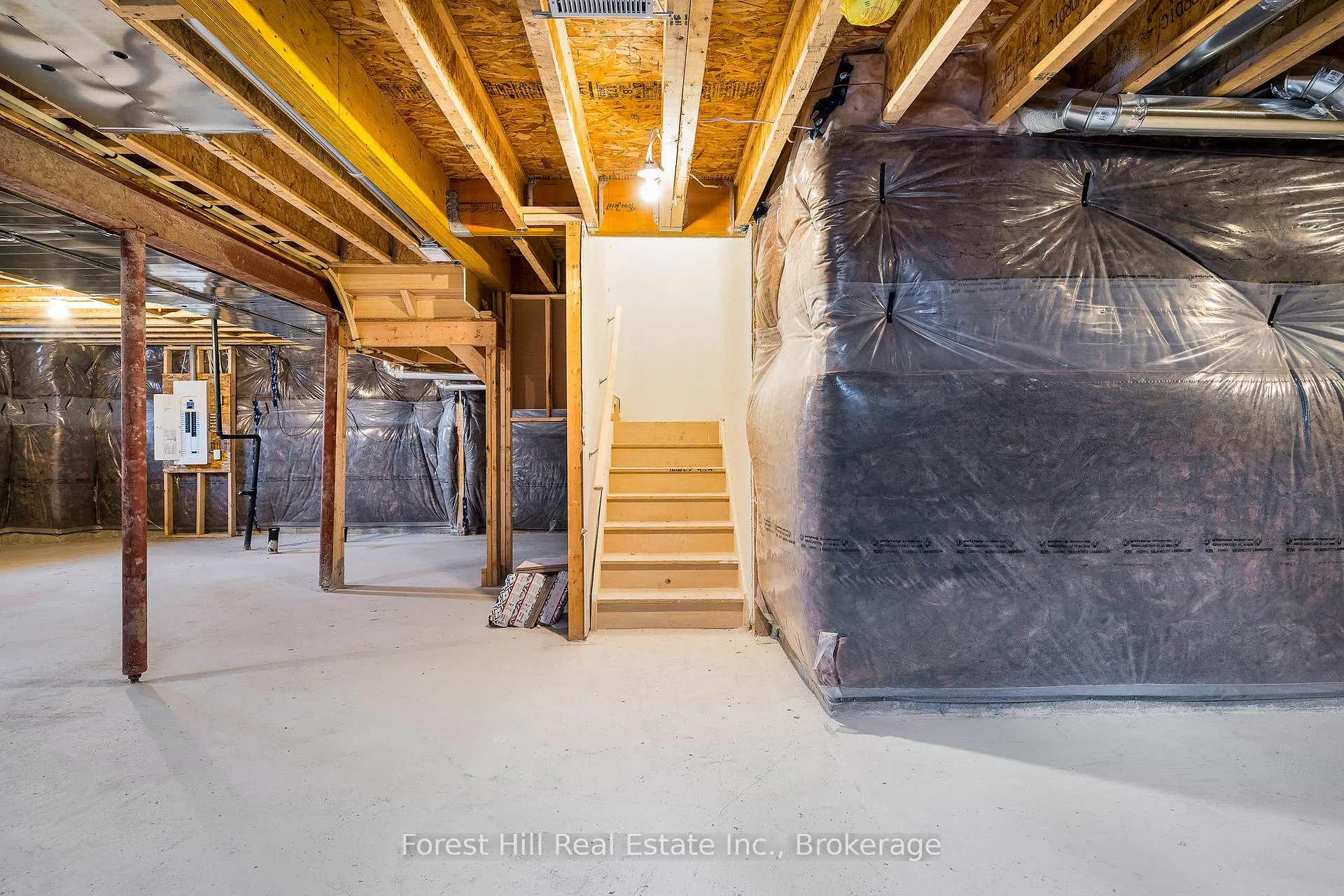 Photo 44 of 67 Amber Drive, Wasaga Beach — HOMEH