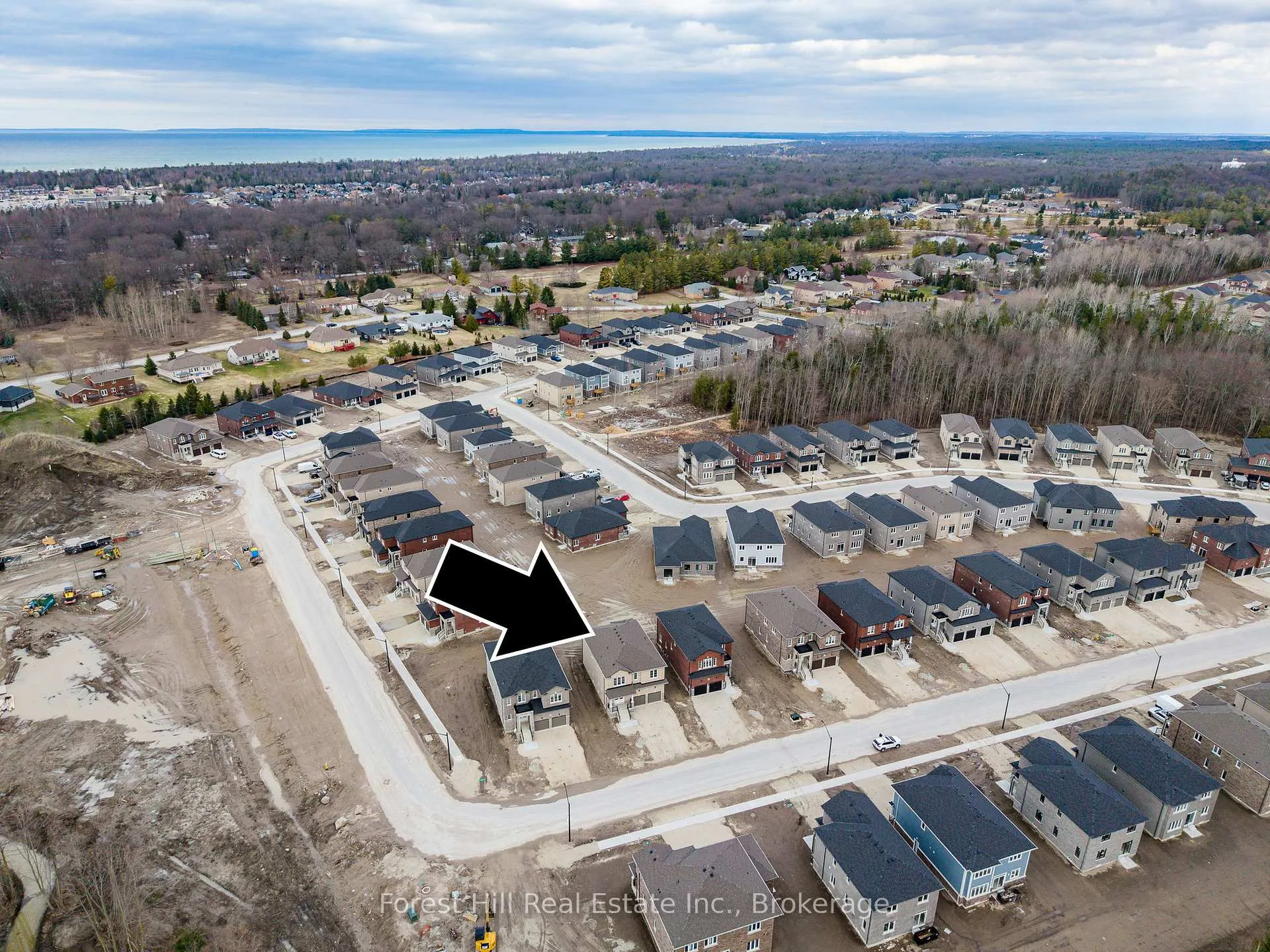 Photo 48 of 67 Amber Drive, Wasaga Beach — HOMEH