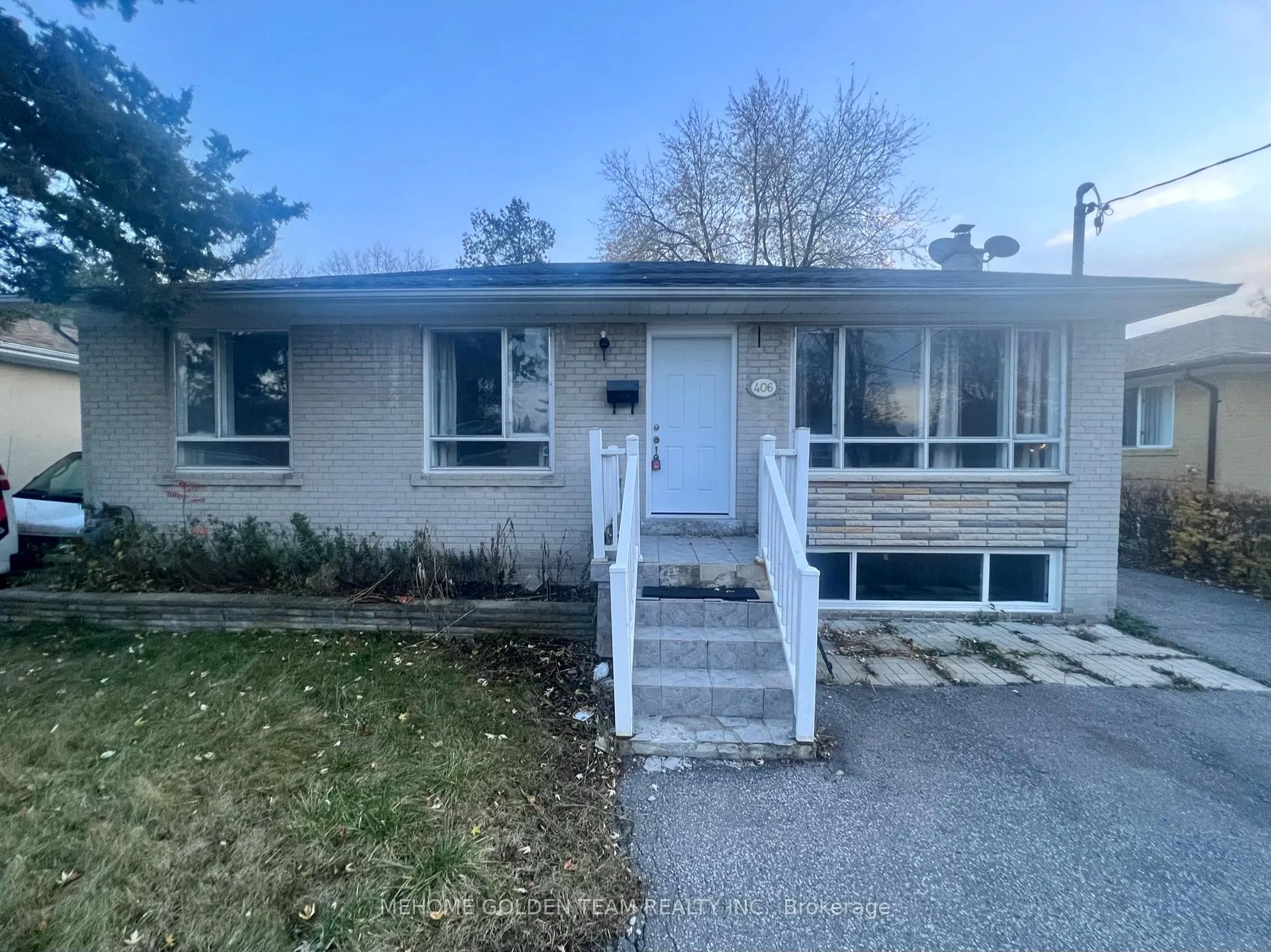Photo 1 of Unit Main, 406 Becker Road, Richmond Hill, Crosby — HOMEH