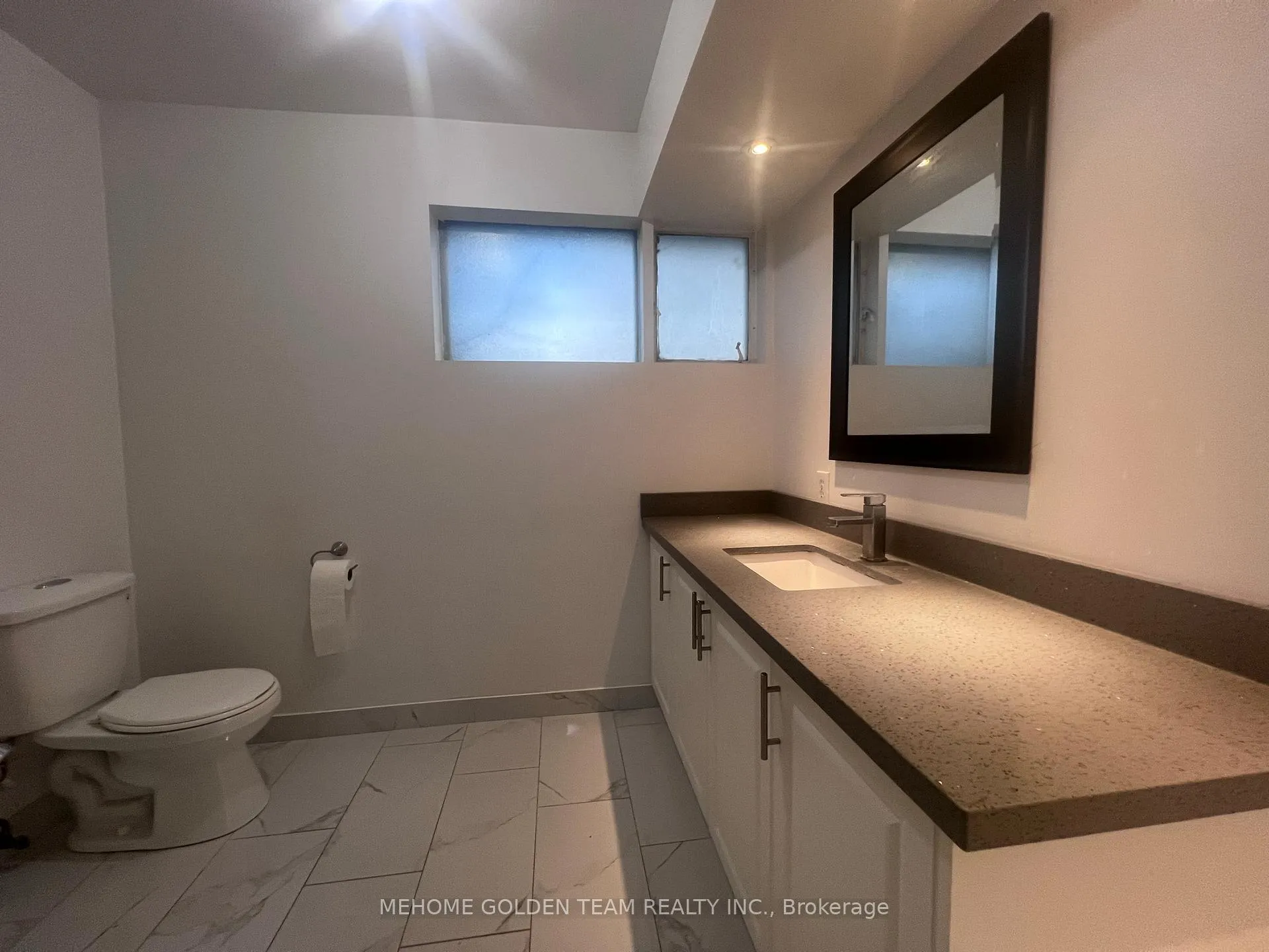 Photo 10 of Unit Main, 406 Becker Road, Richmond Hill, Crosby — HOMEH