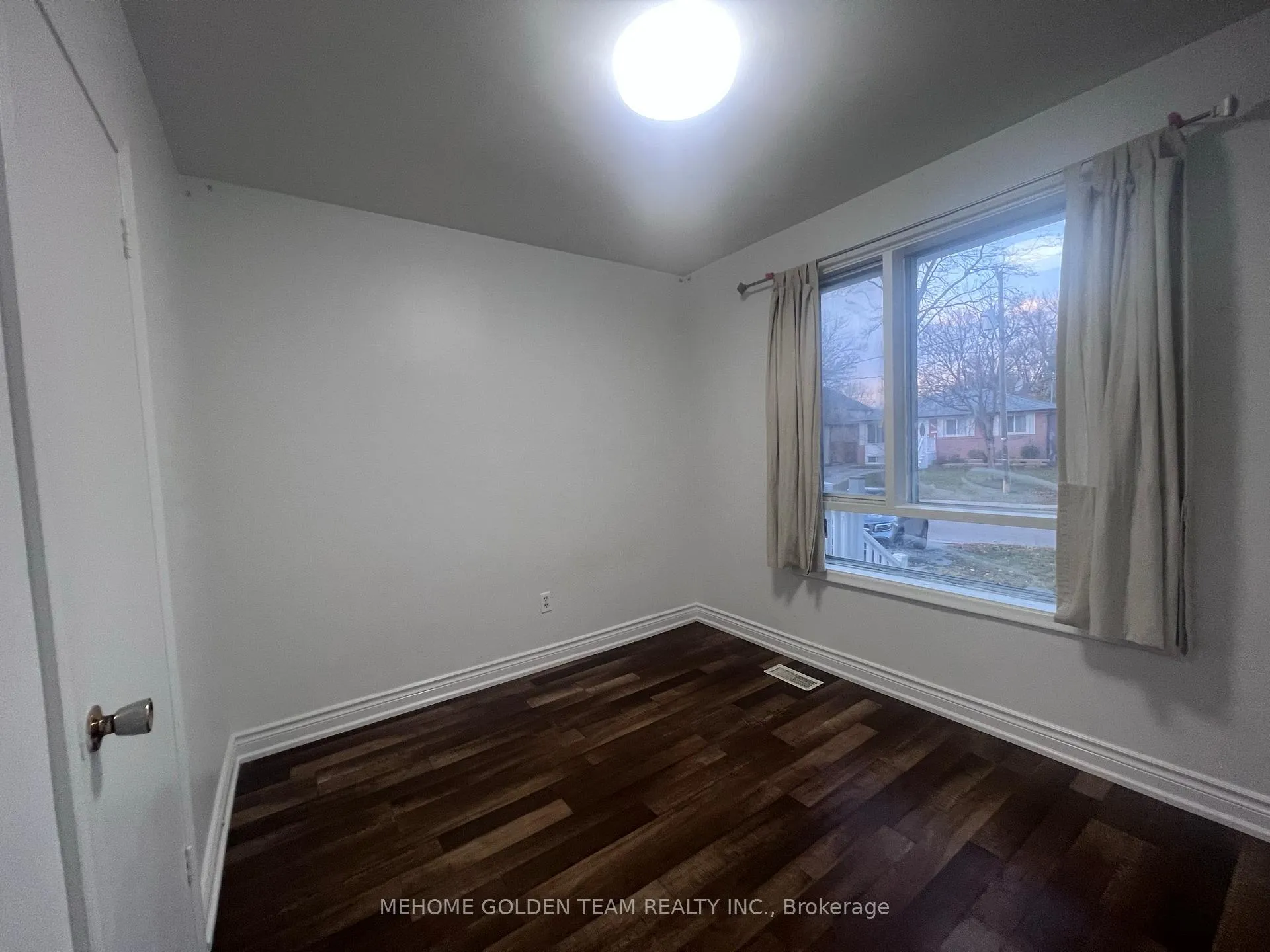 Photo 12 of Unit Main, 406 Becker Road, Richmond Hill, Crosby — HOMEH