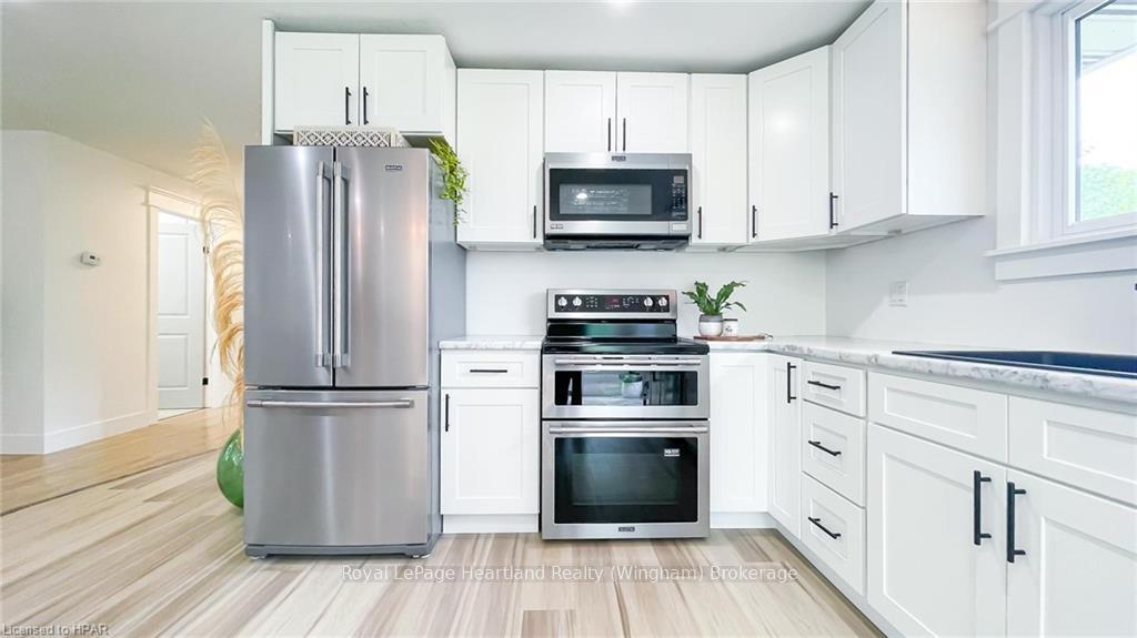 Photo 9 of 115143 Grey Road 3, Chatsworth — HOMEH