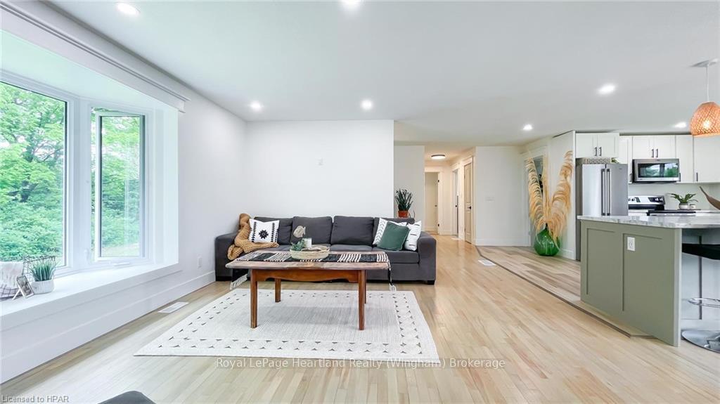 Photo 23 of 115143 Grey Road 3, Chatsworth — HOMEH
