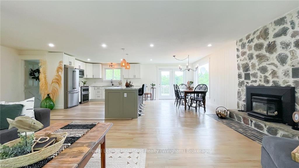 Photo 24 of 115143 Grey Road 3, Chatsworth — HOMEH