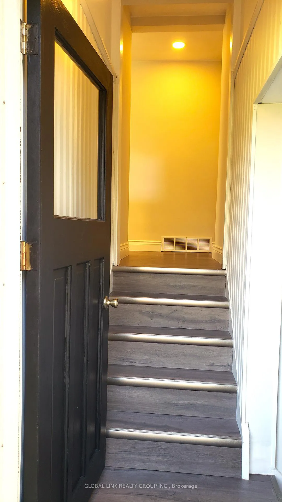 Photo 12 of 76 Muirhead Crescent, Richmond Hill, Rural Richmond Hill — HOMEH