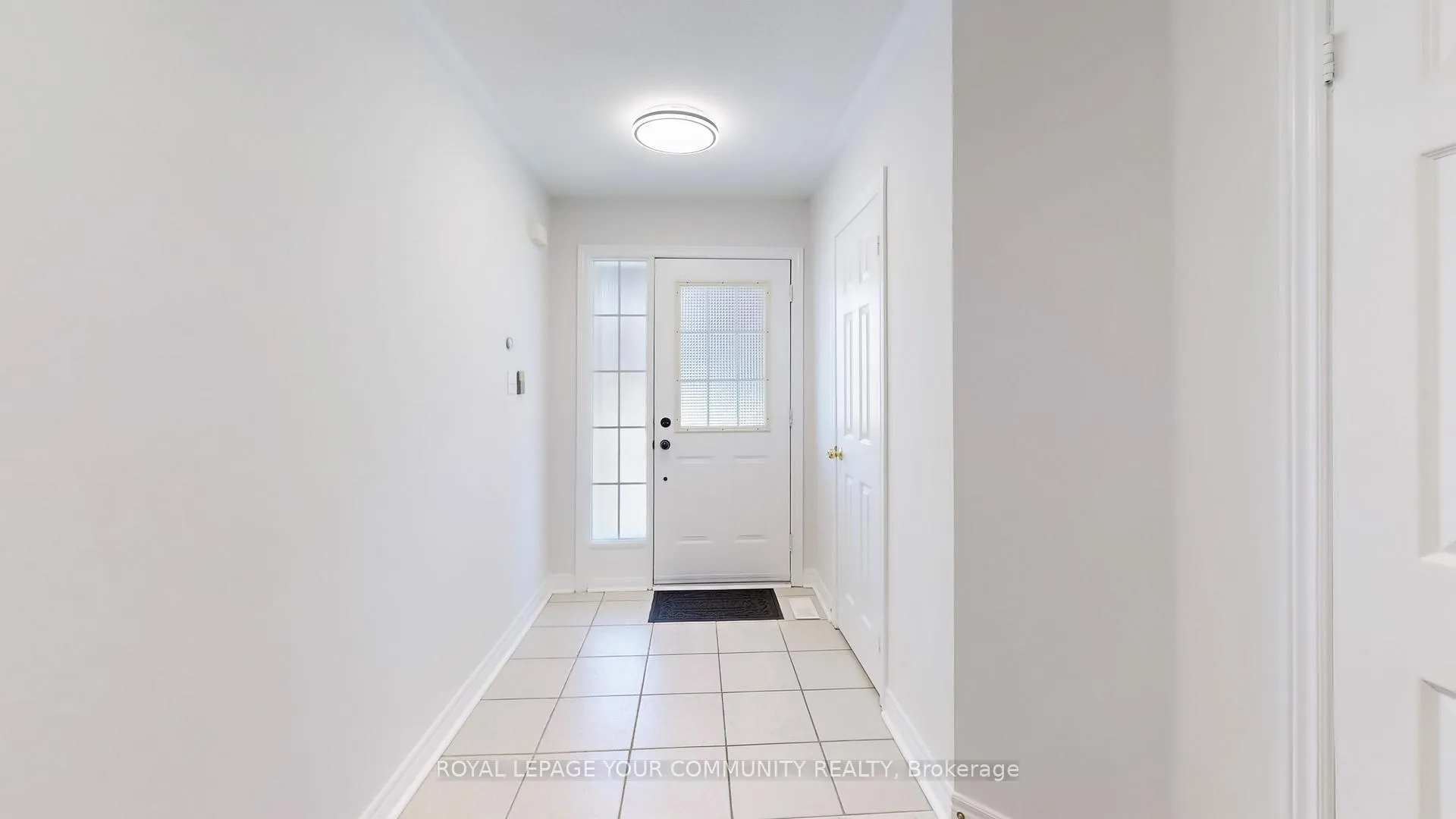 Photo 3 of 63 Bianca Drive, Markham, Village Green-South Unionville — HOMEH