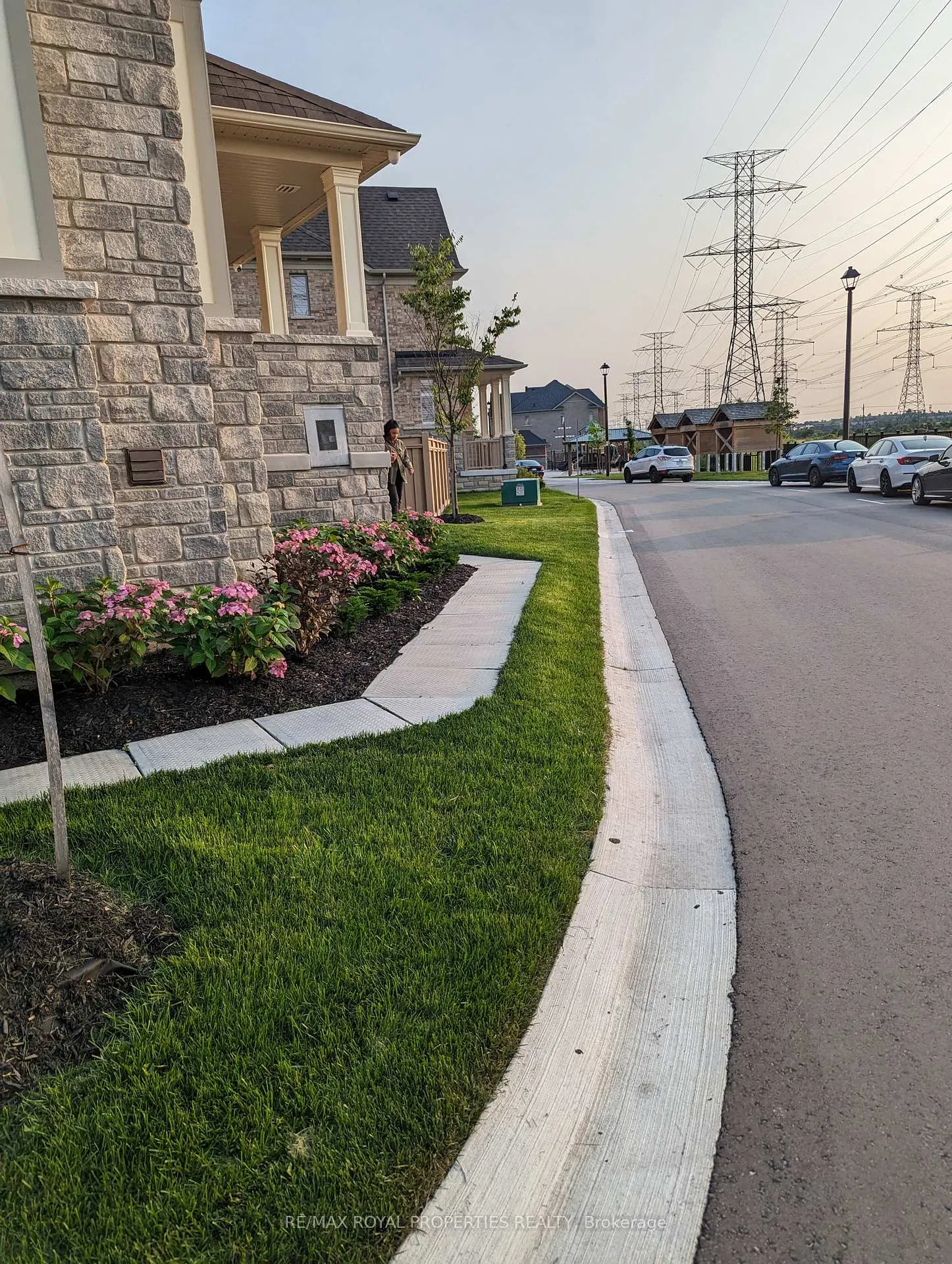 Photo 2 of 41 Cachia Lane, Ajax, Northwest Ajax — HOMEH