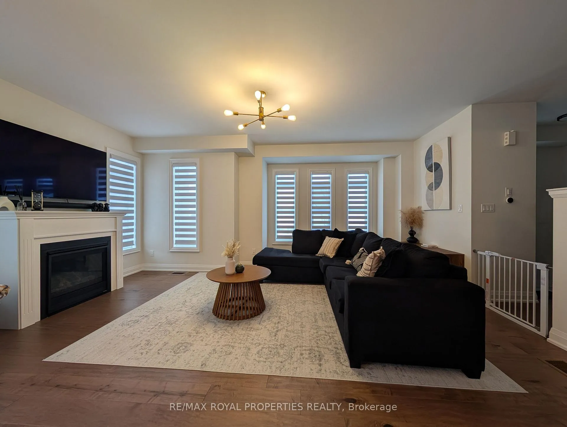 Photo 6 of 41 Cachia Lane, Ajax, Northwest Ajax — HOMEH