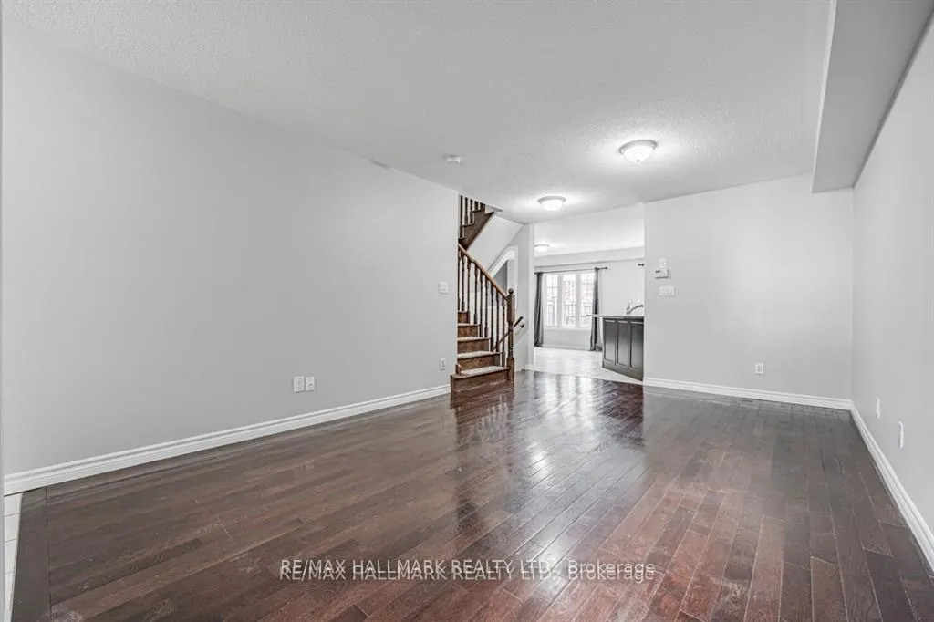 Photo 4 of 88 Elliottglen Drive, Ajax, Northeast Ajax — HOMEH