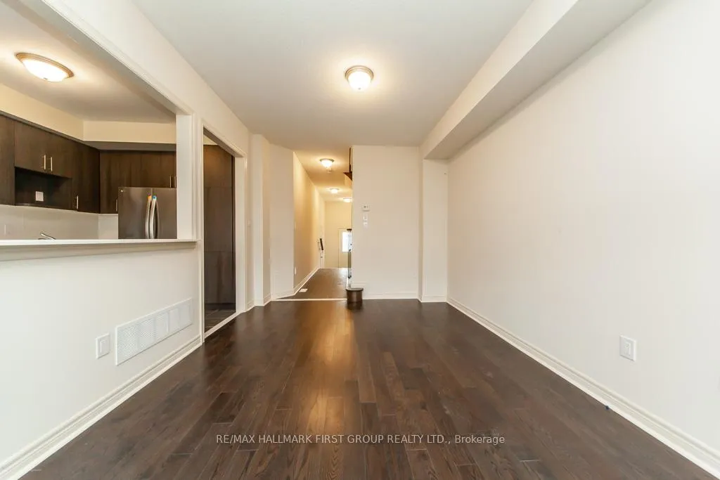 Photo 7 of 12 Jevons Drive, Ajax, South East — HOMEH