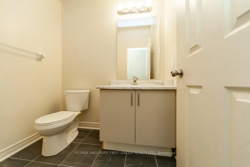 Photo 10 of 12 Jevons Drive, Ajax, South East — HOMEH