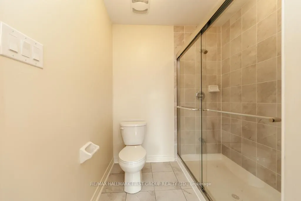 Photo 16 of 12 Jevons Drive, Ajax, South East — HOMEH