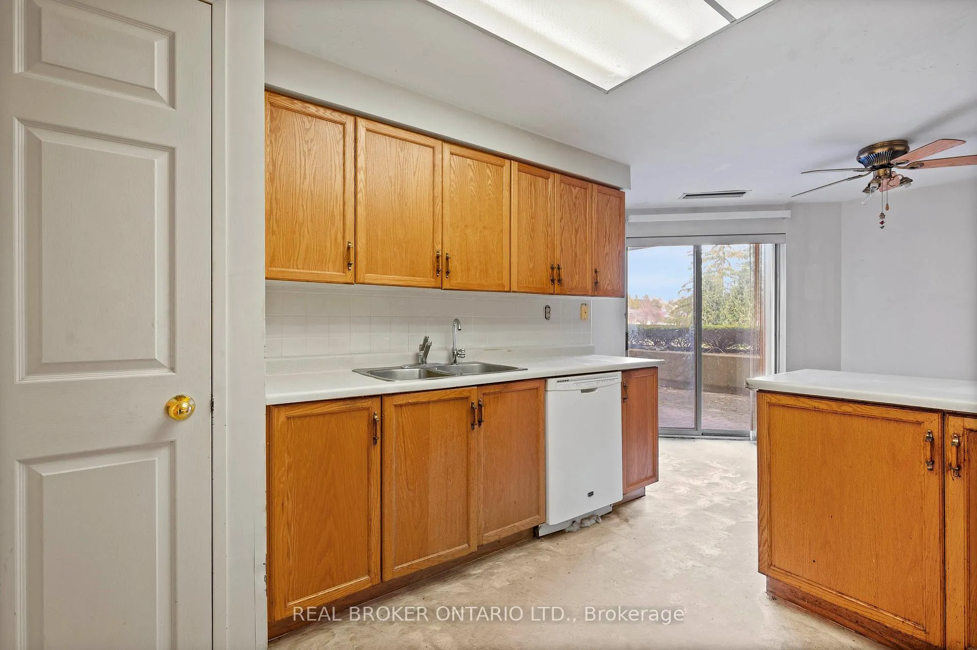 Photo 9 of Unit 101, 265 Westcourt Place, Waterloo — HOMEH