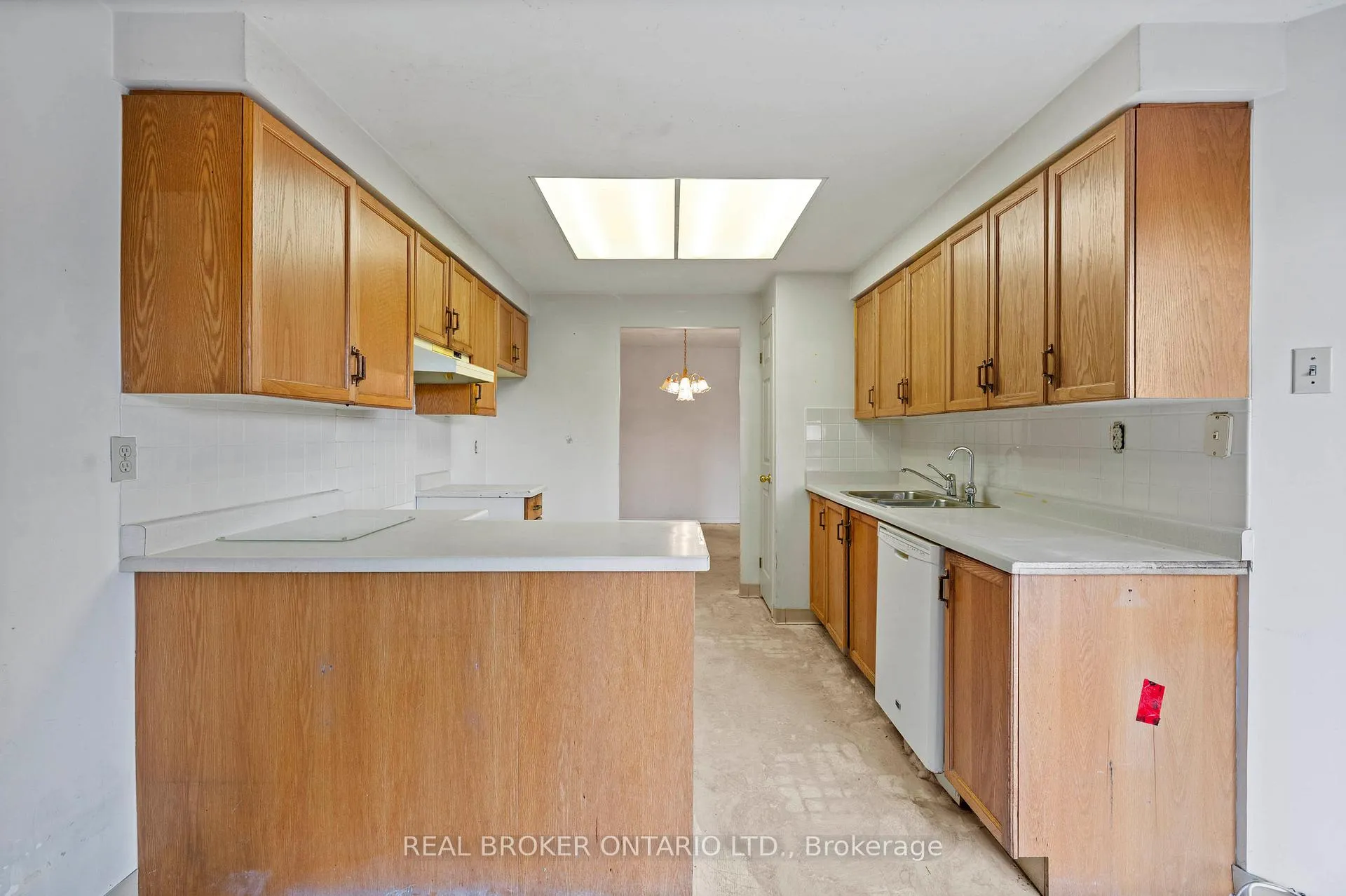 Photo 12 of Unit 101, 265 Westcourt Place, Waterloo — HOMEH